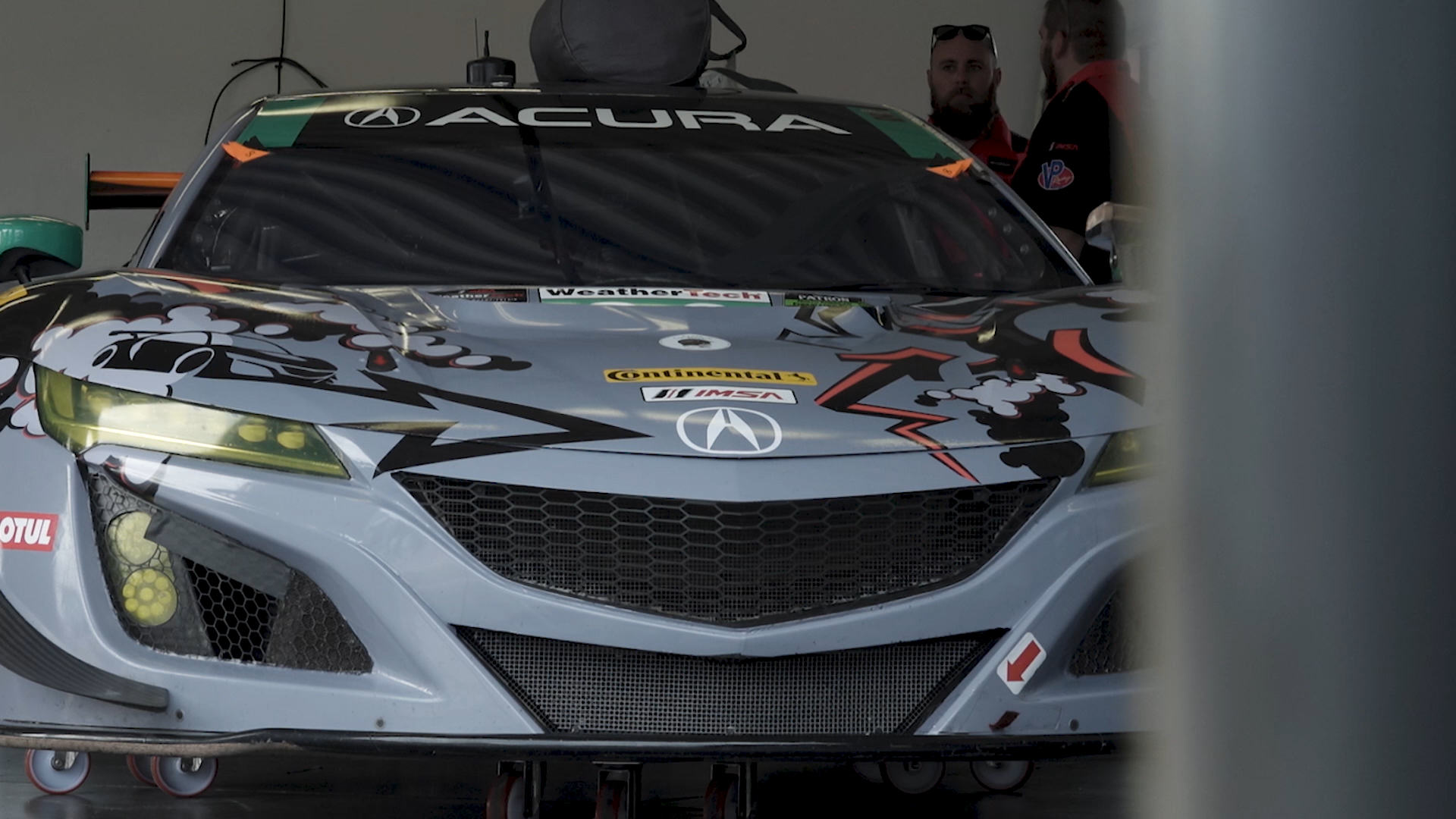 grey_nsx_garage.jpg