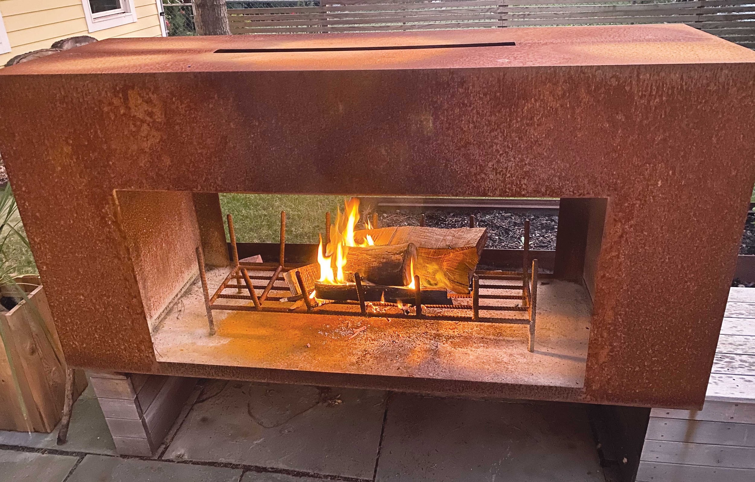 Fireplace_fire.jpg