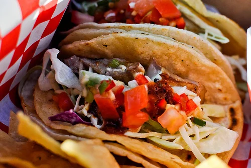 yamashiro farmers market tacos