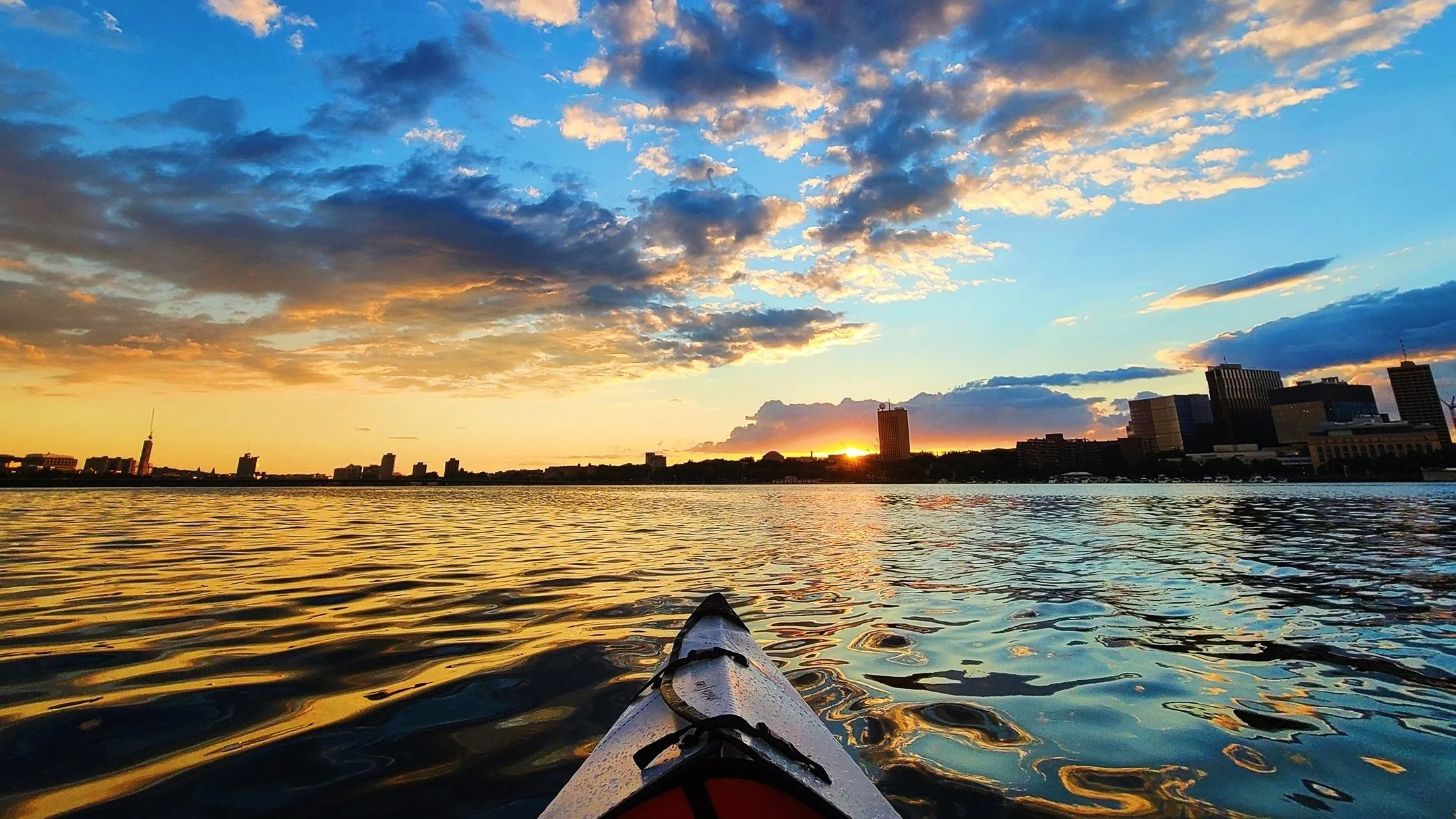 Photo+by+Trish+Fontanilla+-+kayaking+sunset+-+Charles+River+-+Boston.jpg