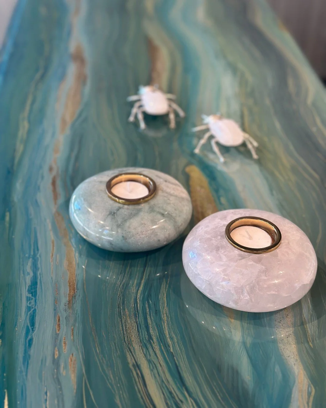 Natural F L O W @giorgioarmani

@miamidesigndistrict

XO V