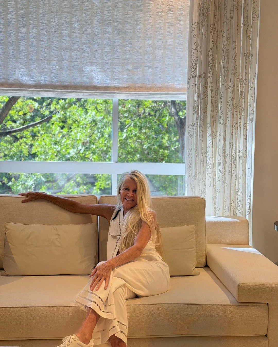 Refined. Relaxed. Holly.

@hollyhuntdesign

XO V