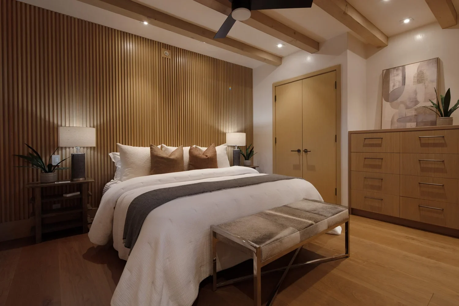 Interior_of_the_Brisa_Home_ADU_in_Carmel_Showing_The_Bedroom_and_Living_Space_With_Modern_Designs.webp