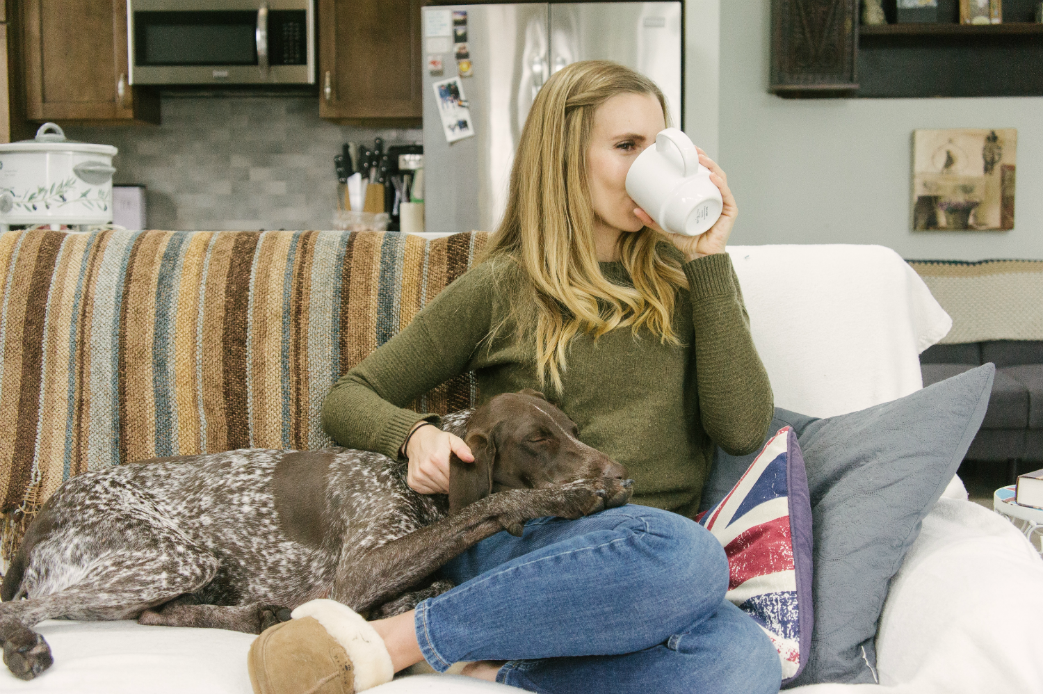 Easy Bone Broth Recipe | 4 Reasons to Add Bone Broth to Your Routine | Holistically Inspired Blog