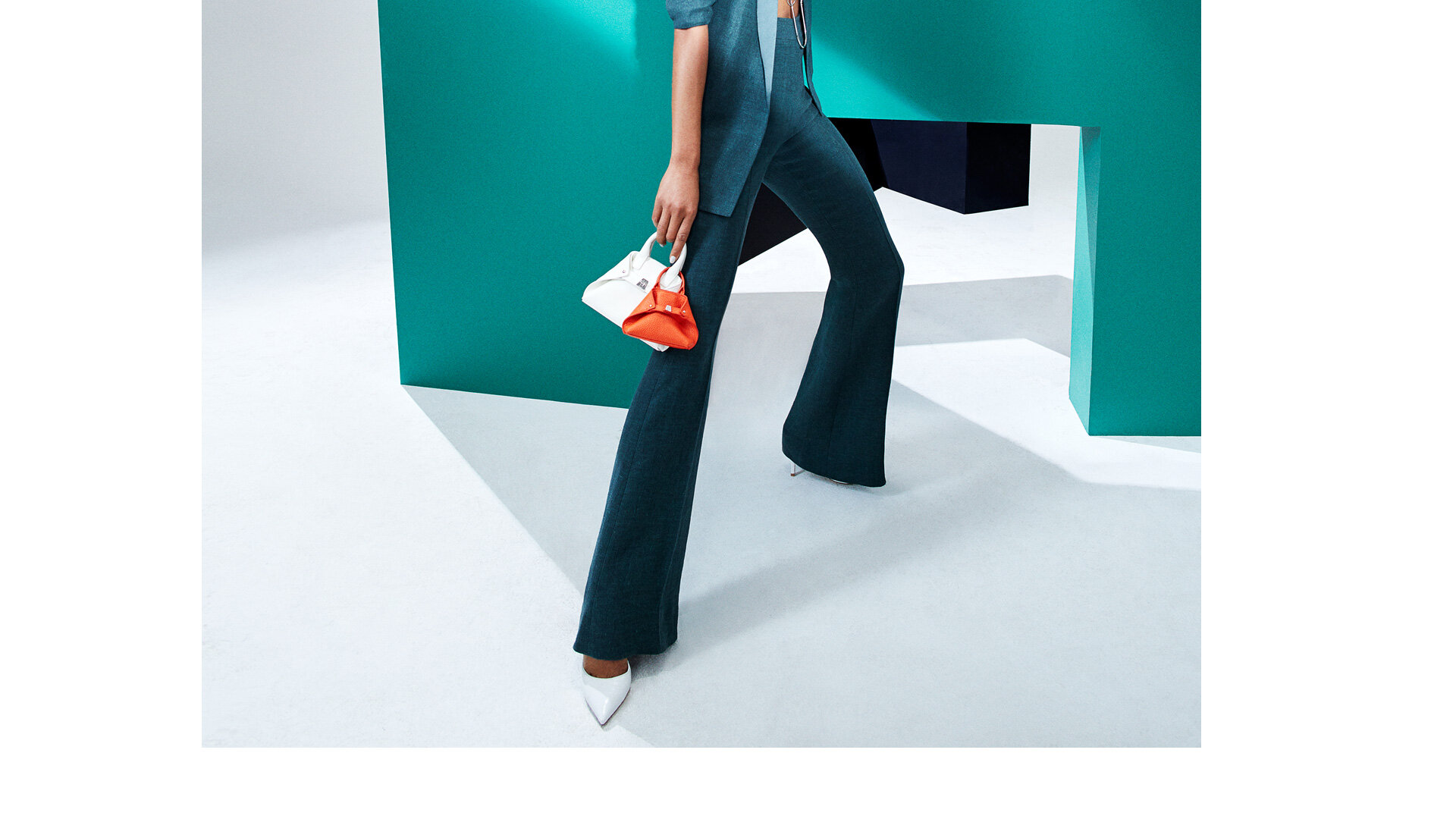 NEW-SS-ES.com-CommercialFashion-23.jpg