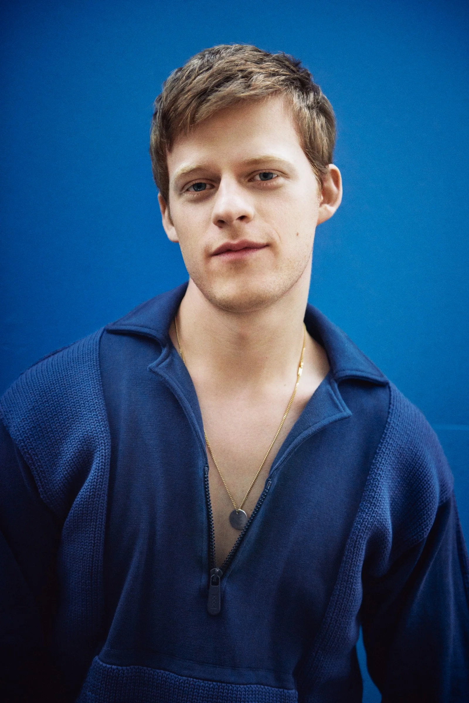 lucas-hedges-gq-march-2019-02.jpg