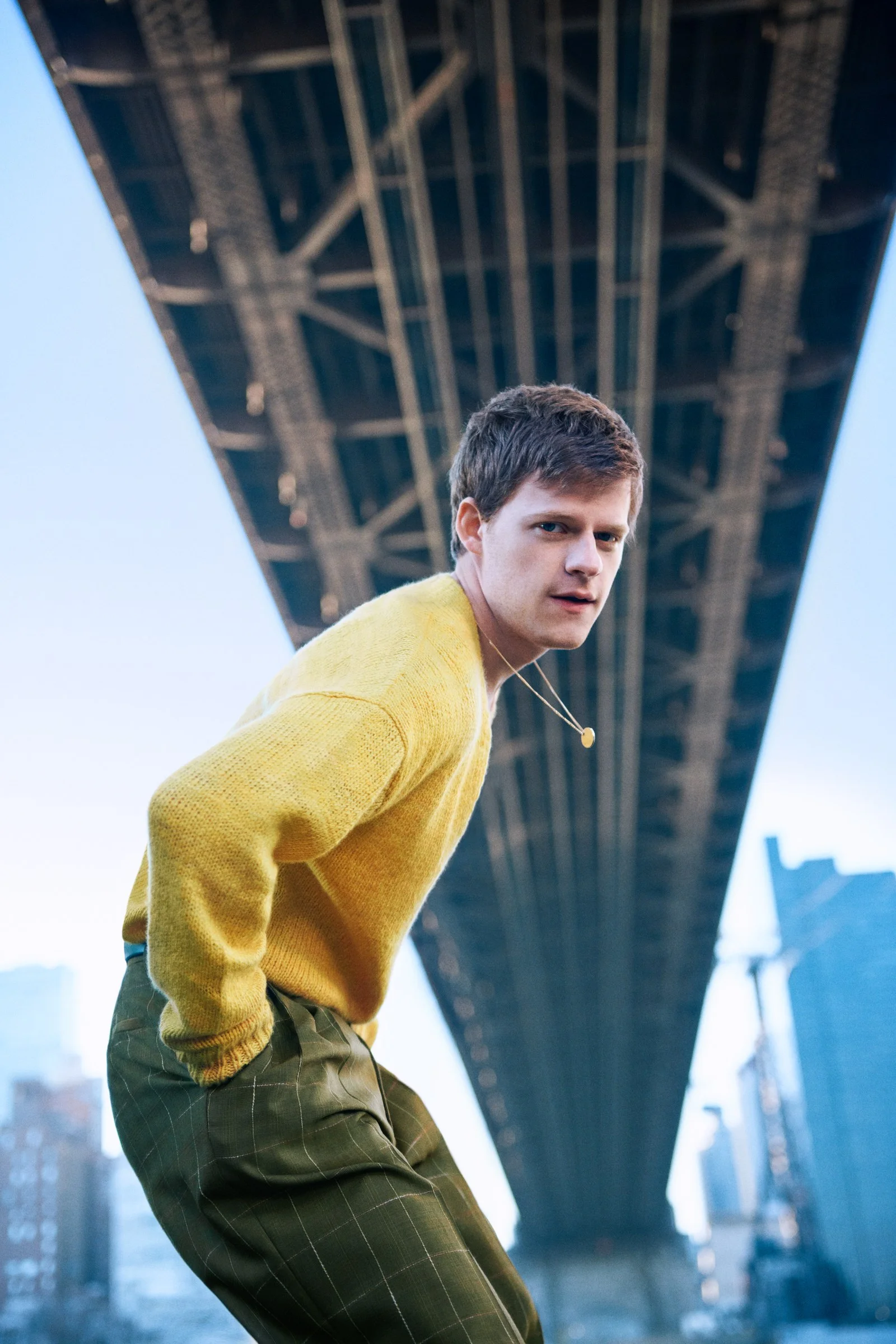 lucas-hedges-gq-march-2019-04.jpg