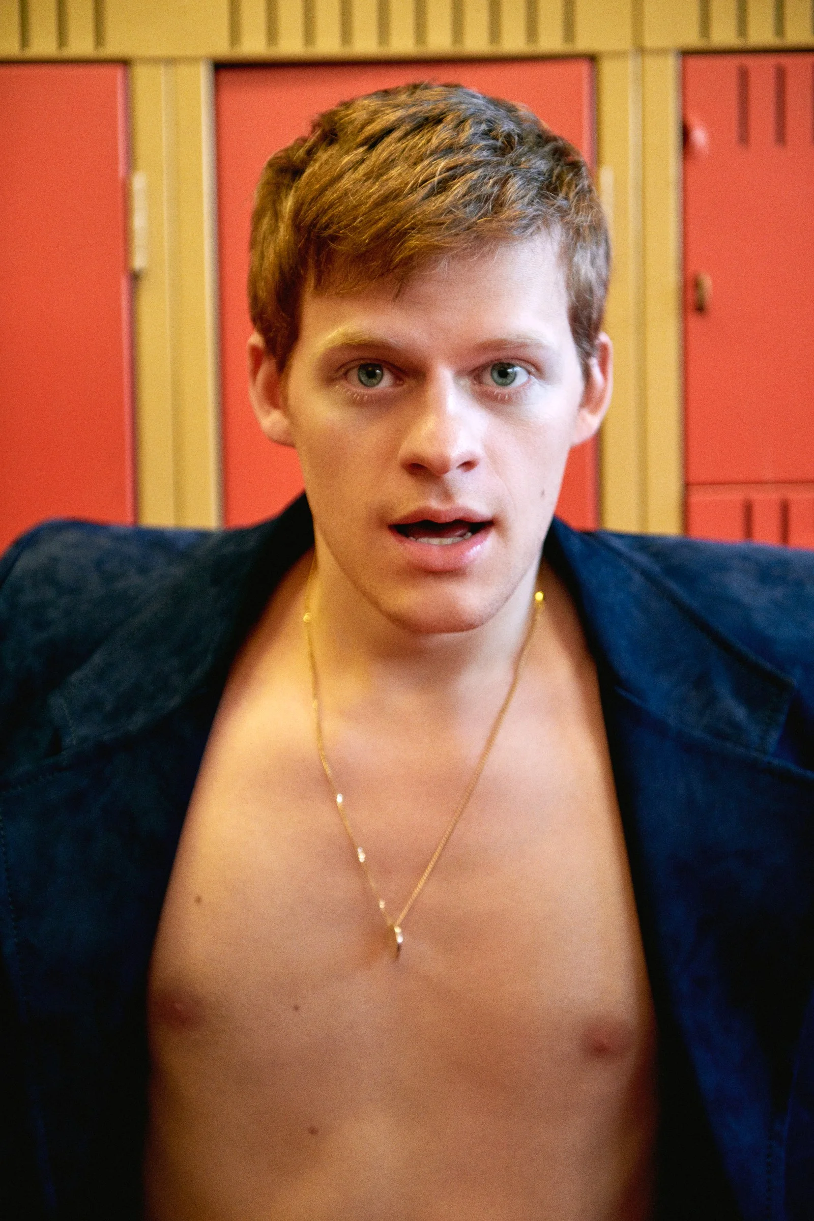 lucas-hedges-gq-march-2019-11.jpg