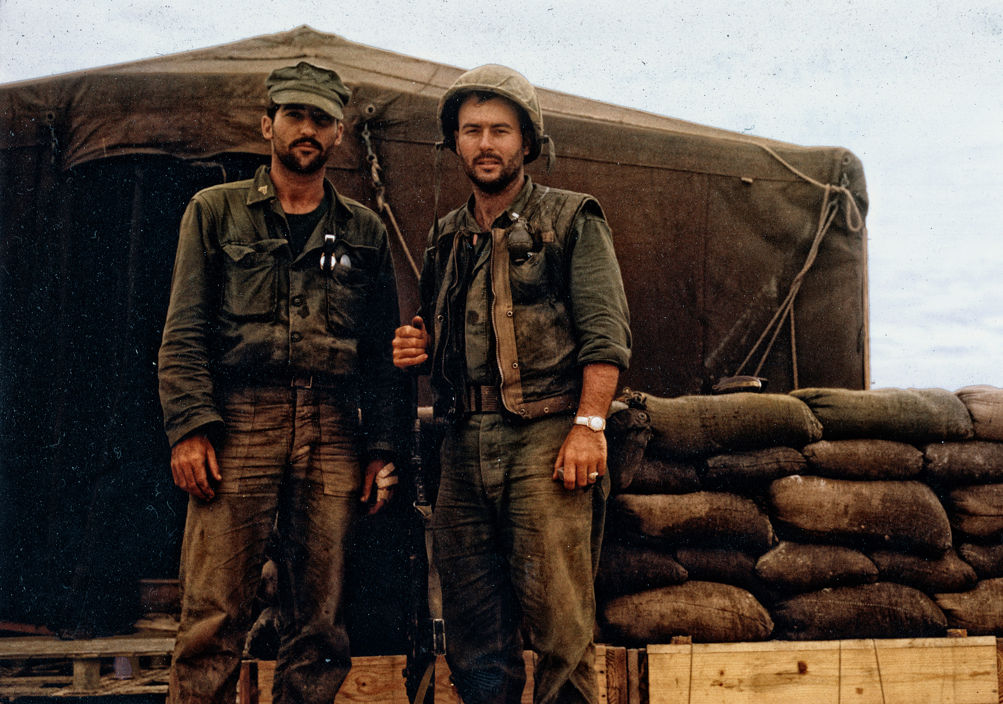 'Consummate professional,' MOH recipient Barnum receives Lone Sailor Award