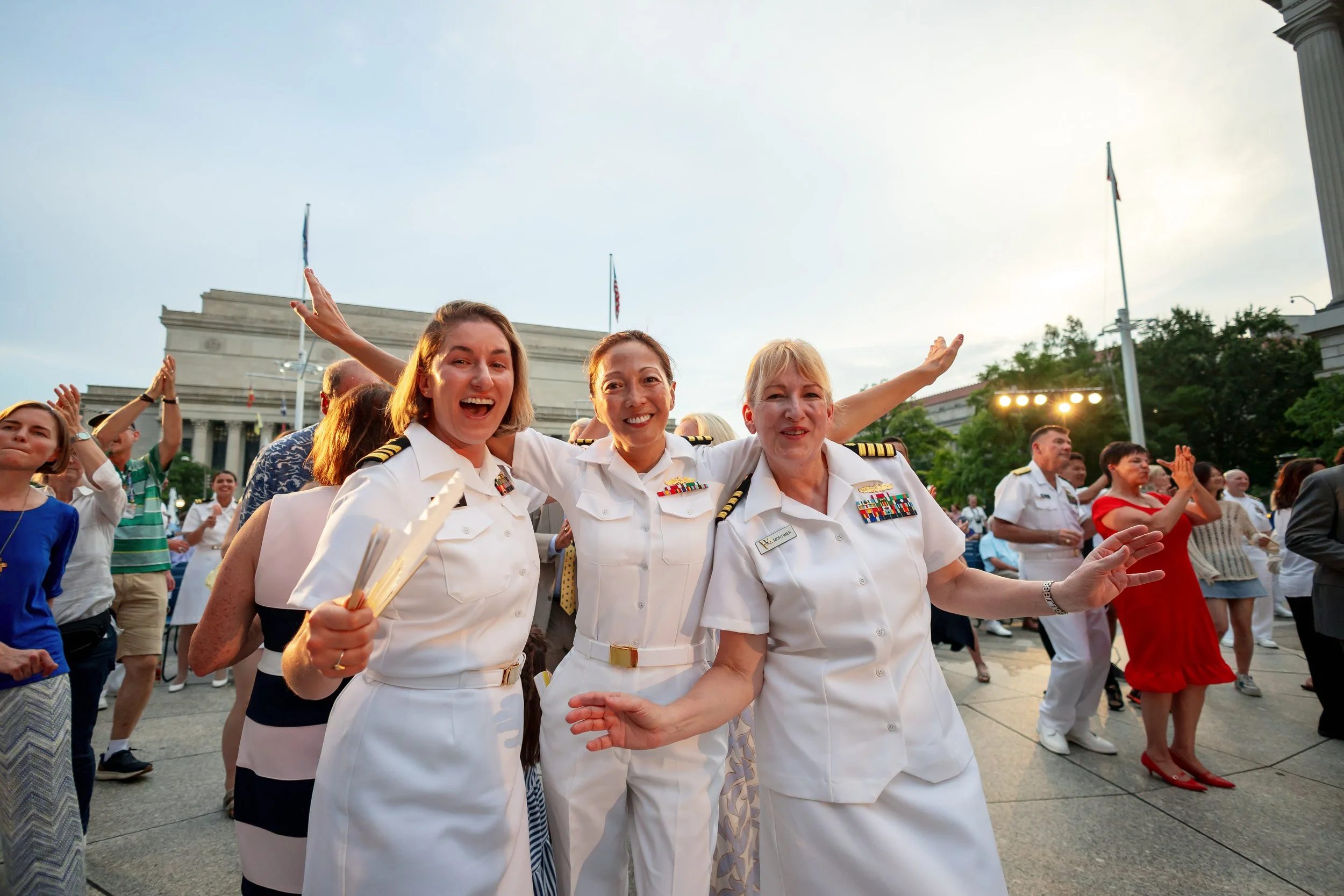 Concert on the Avenue - Full Navy Band 