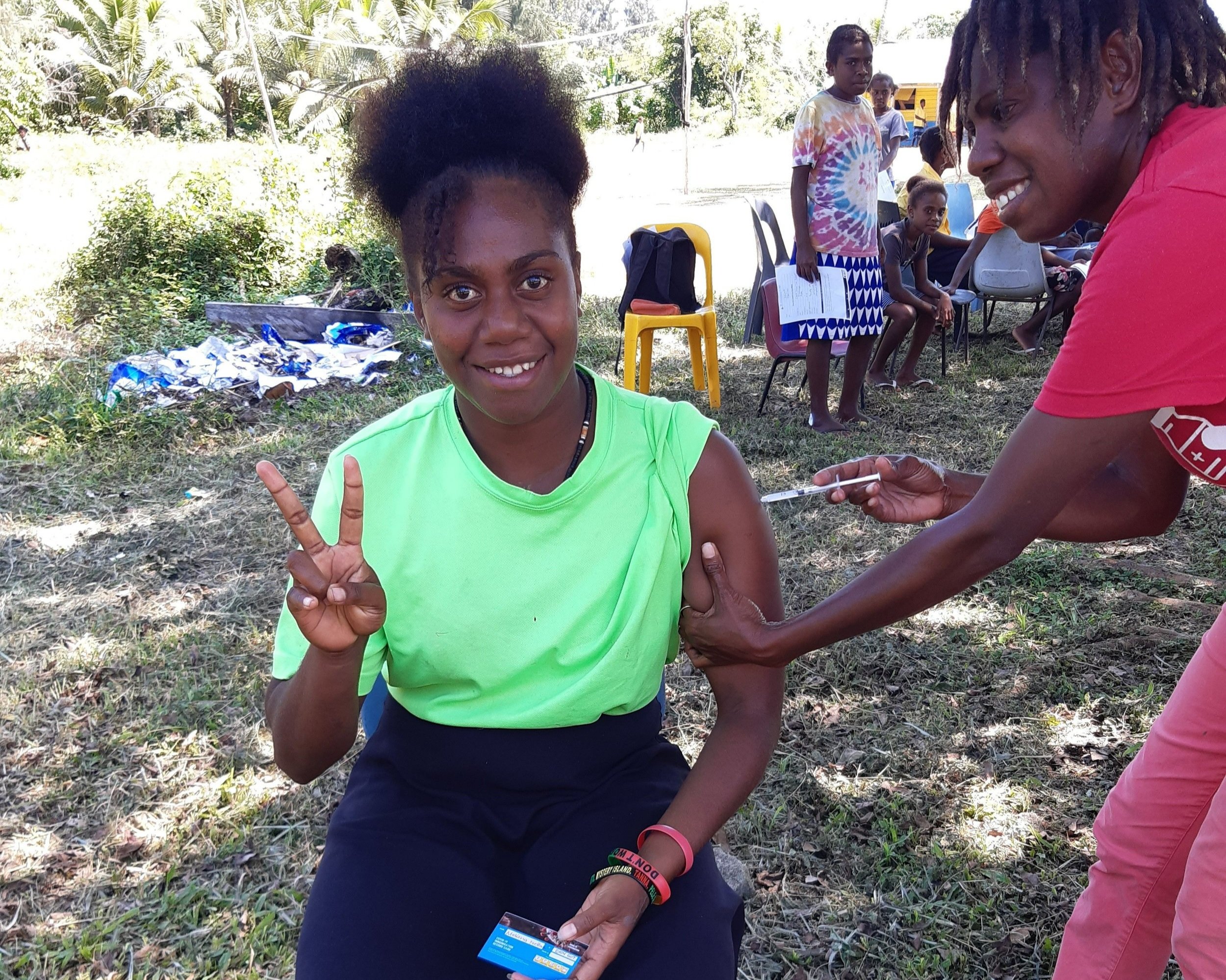 Vanuatu youth roll up their sleeves for COVID-19 vaccines