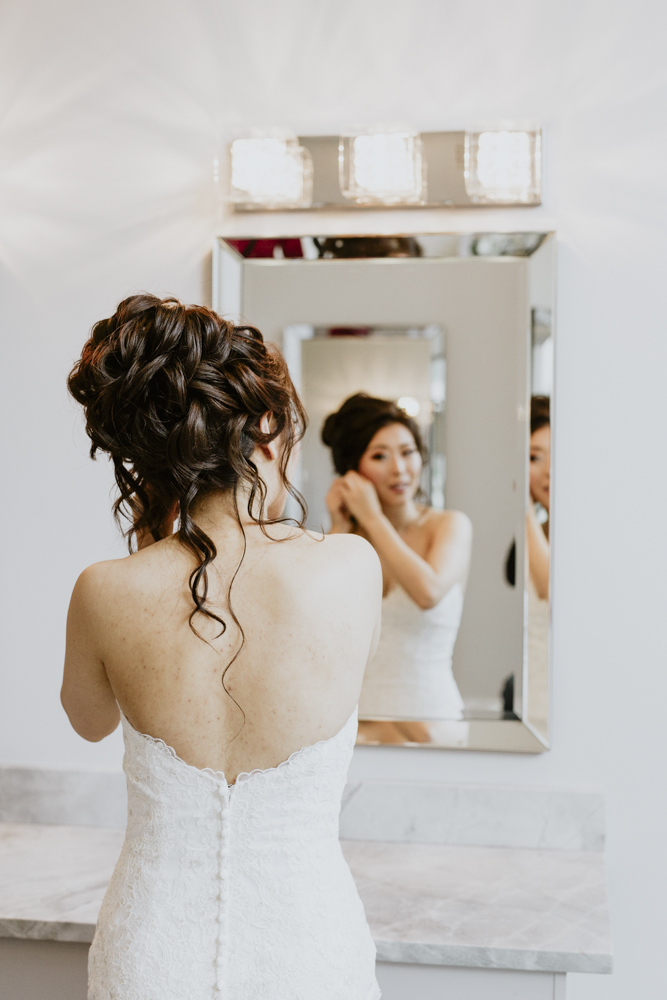 bride getting ready vancouver photography videography wedding.jpg