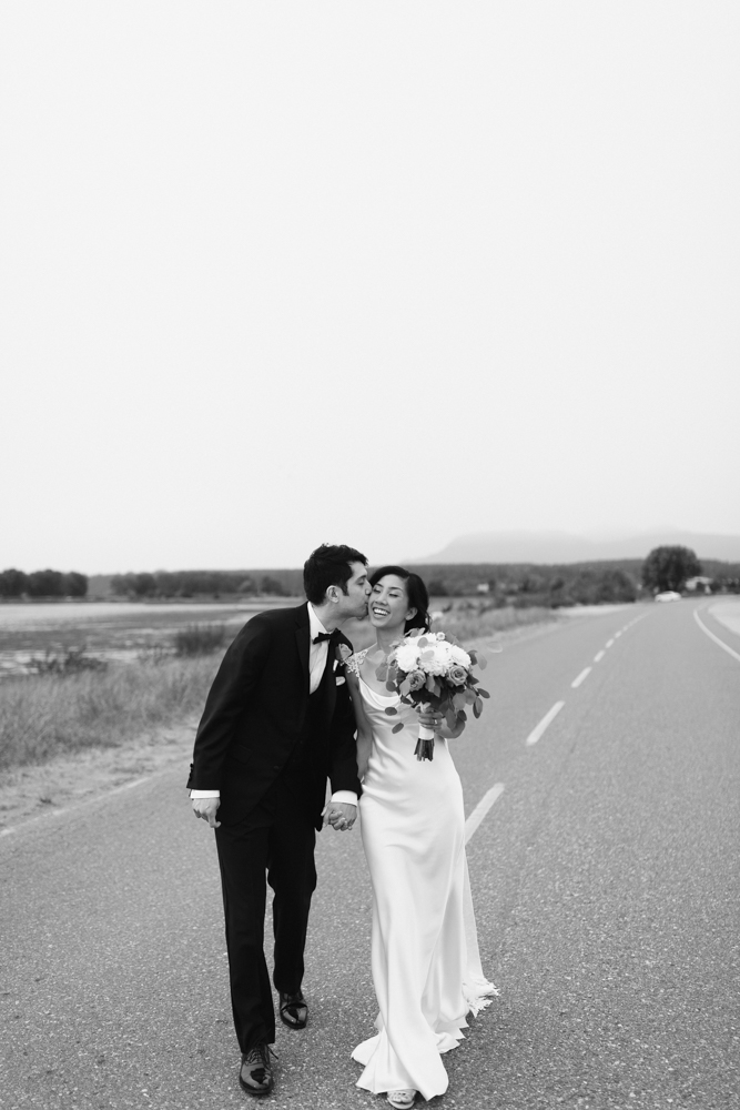 bride groom portrait