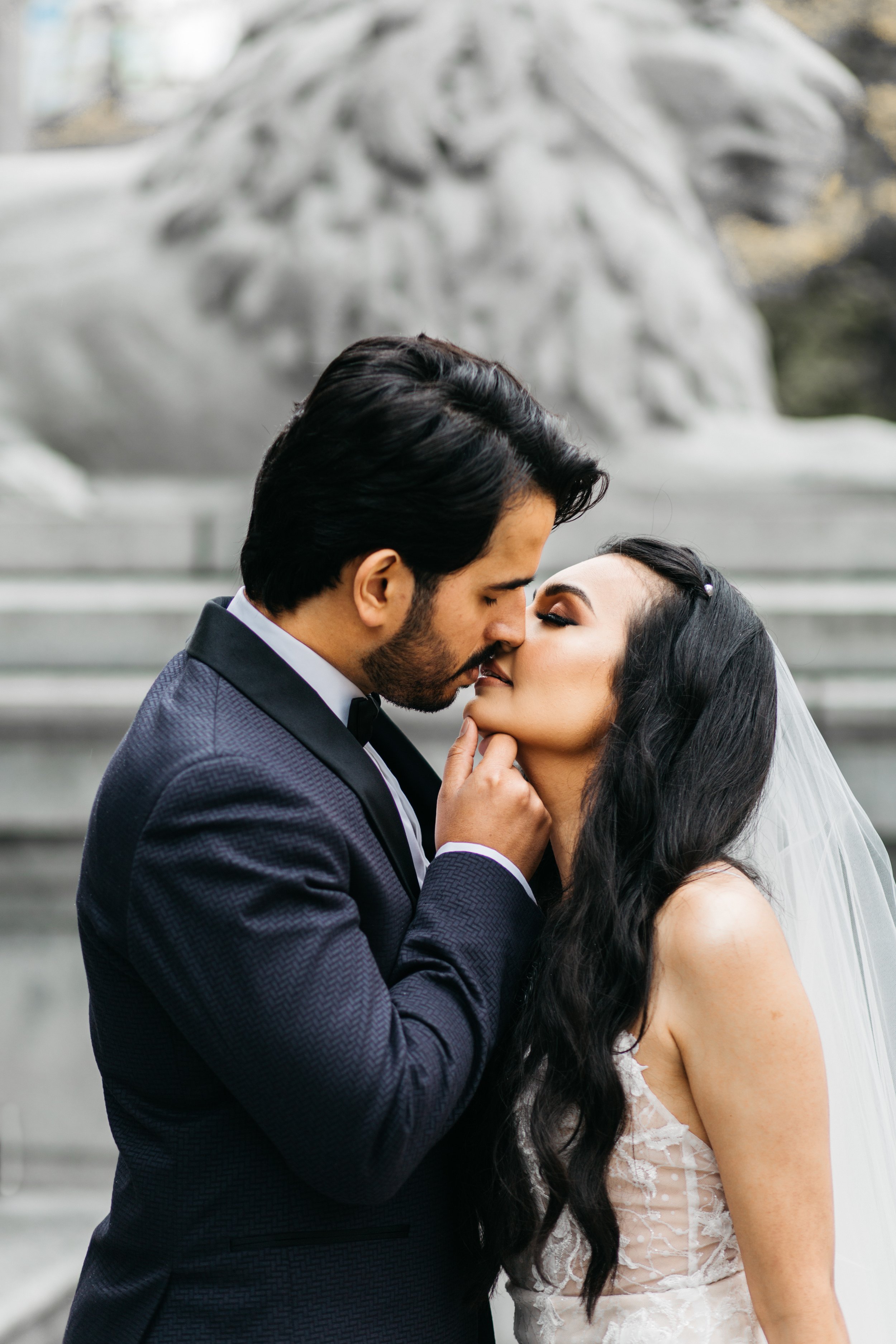 vancouver art gallery wedding portraits.jpg