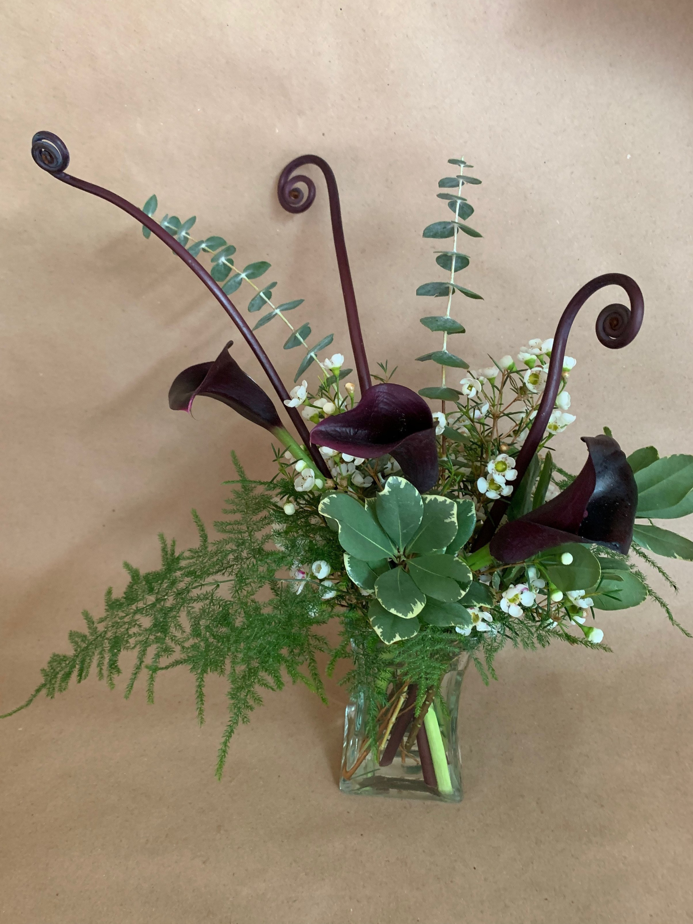 Bend Floral Artistry - Custom Floral Arrangements. Flower Deliveries in Bend, Oregon. Your Local Bend, Oregon Bespoke Florist.