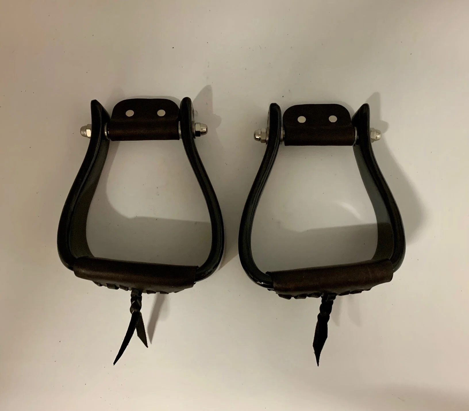 469567F8-5D3C-41D2-8C93-2689E460AFED