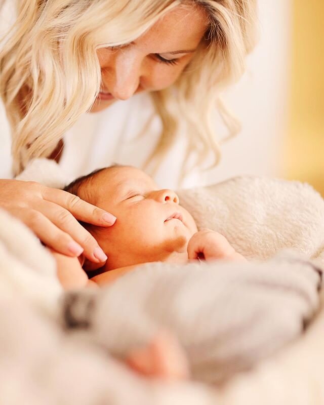 This precious newborn was so patient with me flipping him from one side to the other, dressing and undressing him, wrapping then unwrapping. His parents overjoyed with their new bundle. These photos are priceless. .
.
.
.
#newbornpictures #newbornsho