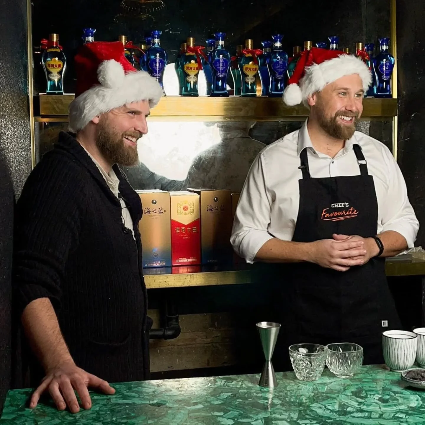 My annual PSA that friends don't let friends drink egg nog from a carton.

A throwback to a delightful little holiday feature with @chefs.favourite a while back