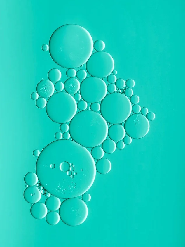 lip_bubbles.jpg