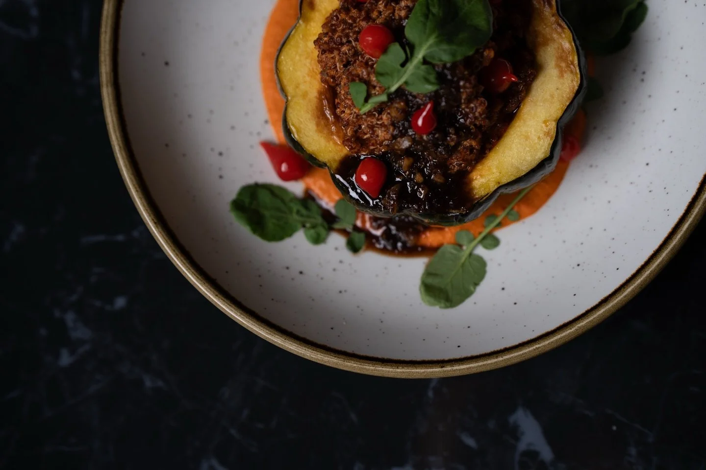 Would you believe this was my first time doing food photography with a light setup? 😮 

I took a food and beverage photography class at @currantbistro taught by @katehailey over the weekend. Photography is one of my main hobbies and I wanted to lear