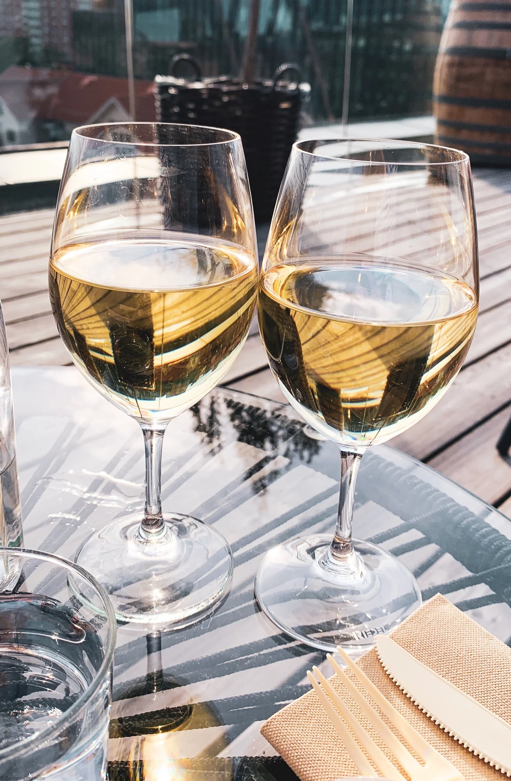 Från en sommaRkväll När vi drack ett supergott Glas vin, utan en gnutta alkohol.