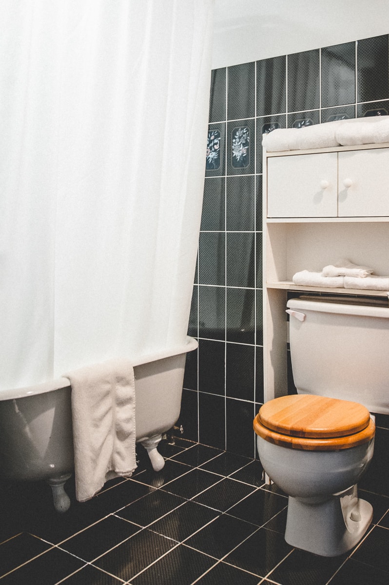 Double Room Bathroom.jpg