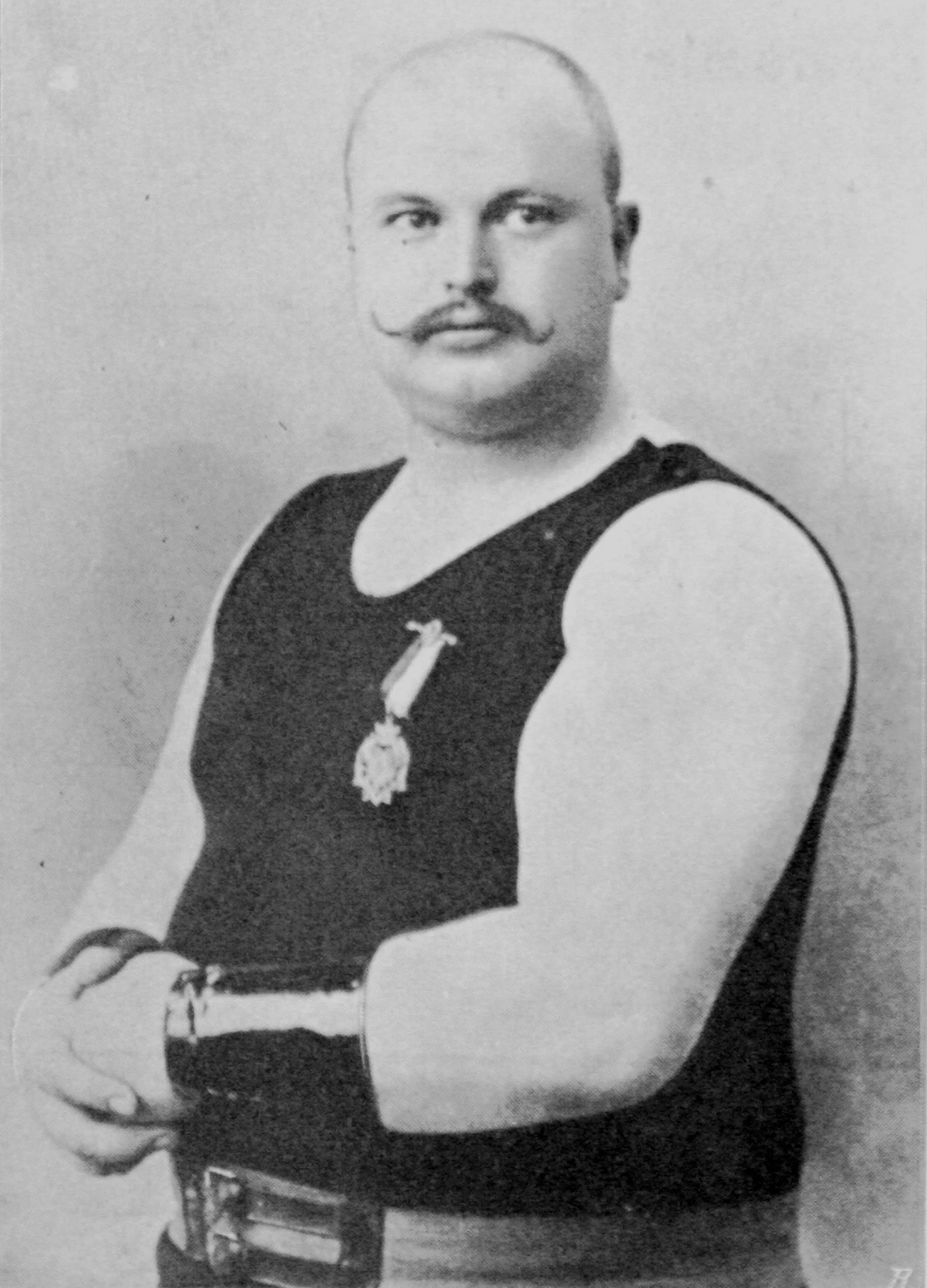 Eugène Hettinger, Herkules aus Rümelingen