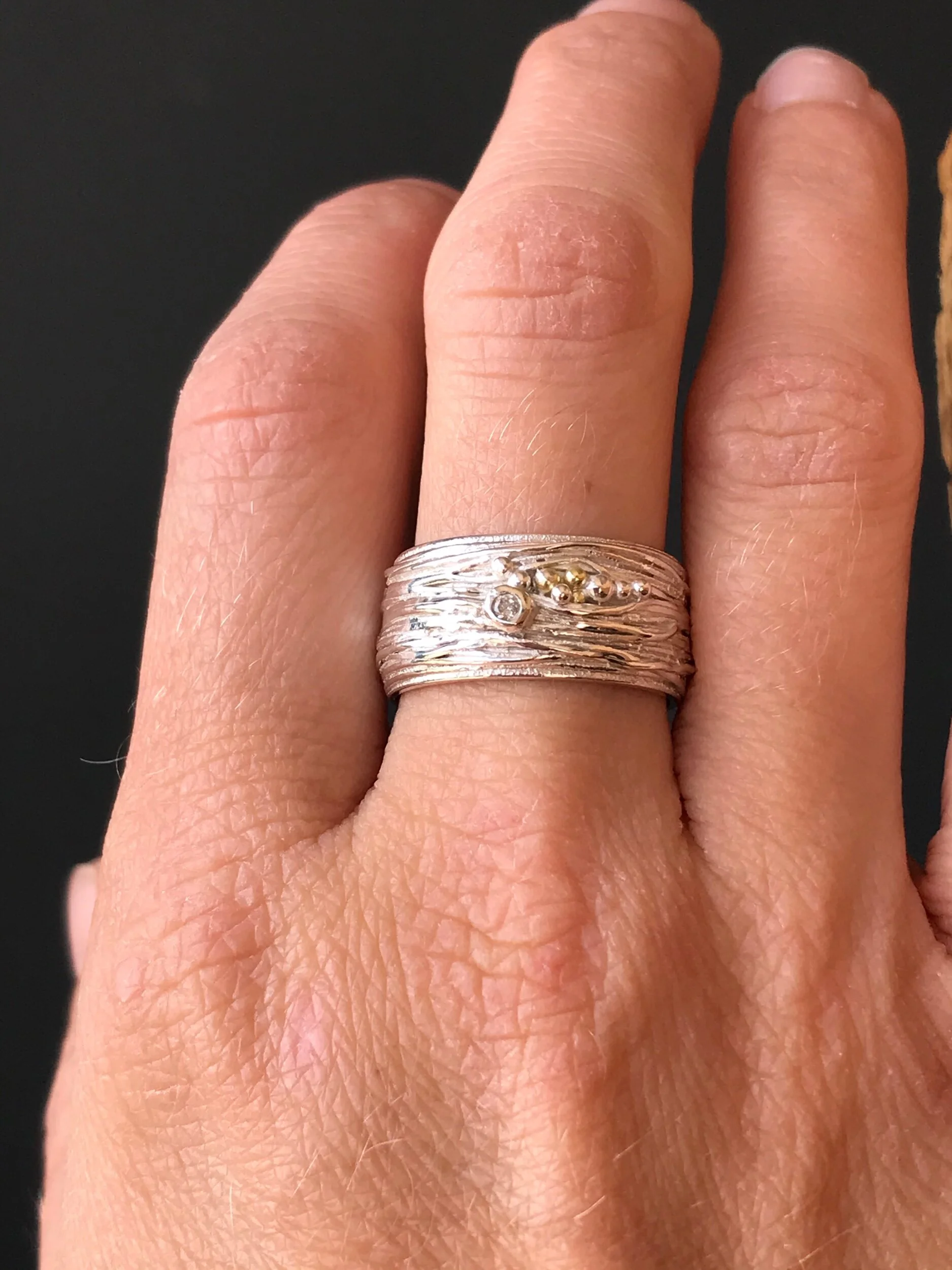 D49ABEE9-F769-48F7-9AEE-54FAFEA11698