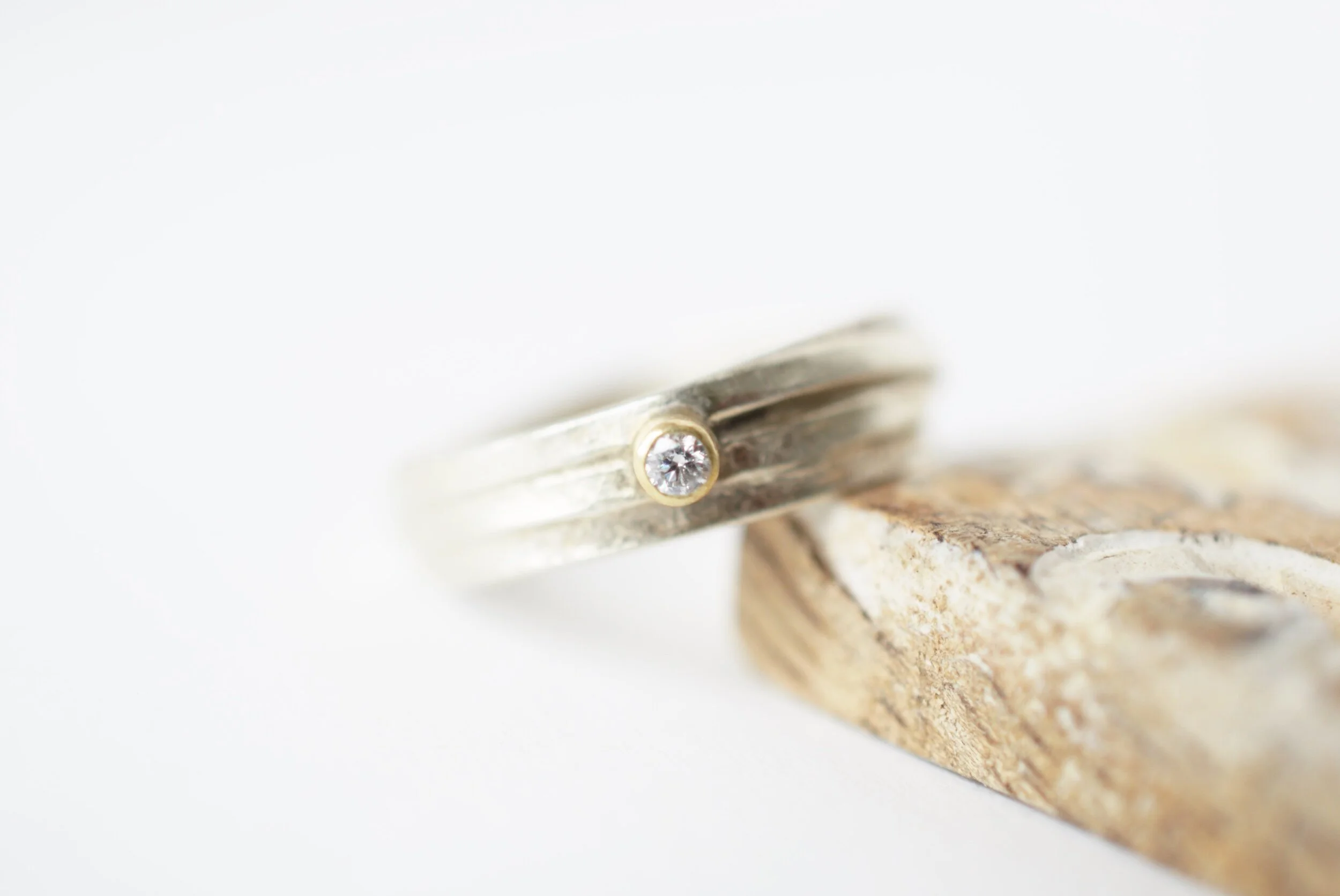 7C49D17A-DA9D-4AA8-8D66-F6D444DD5B0A