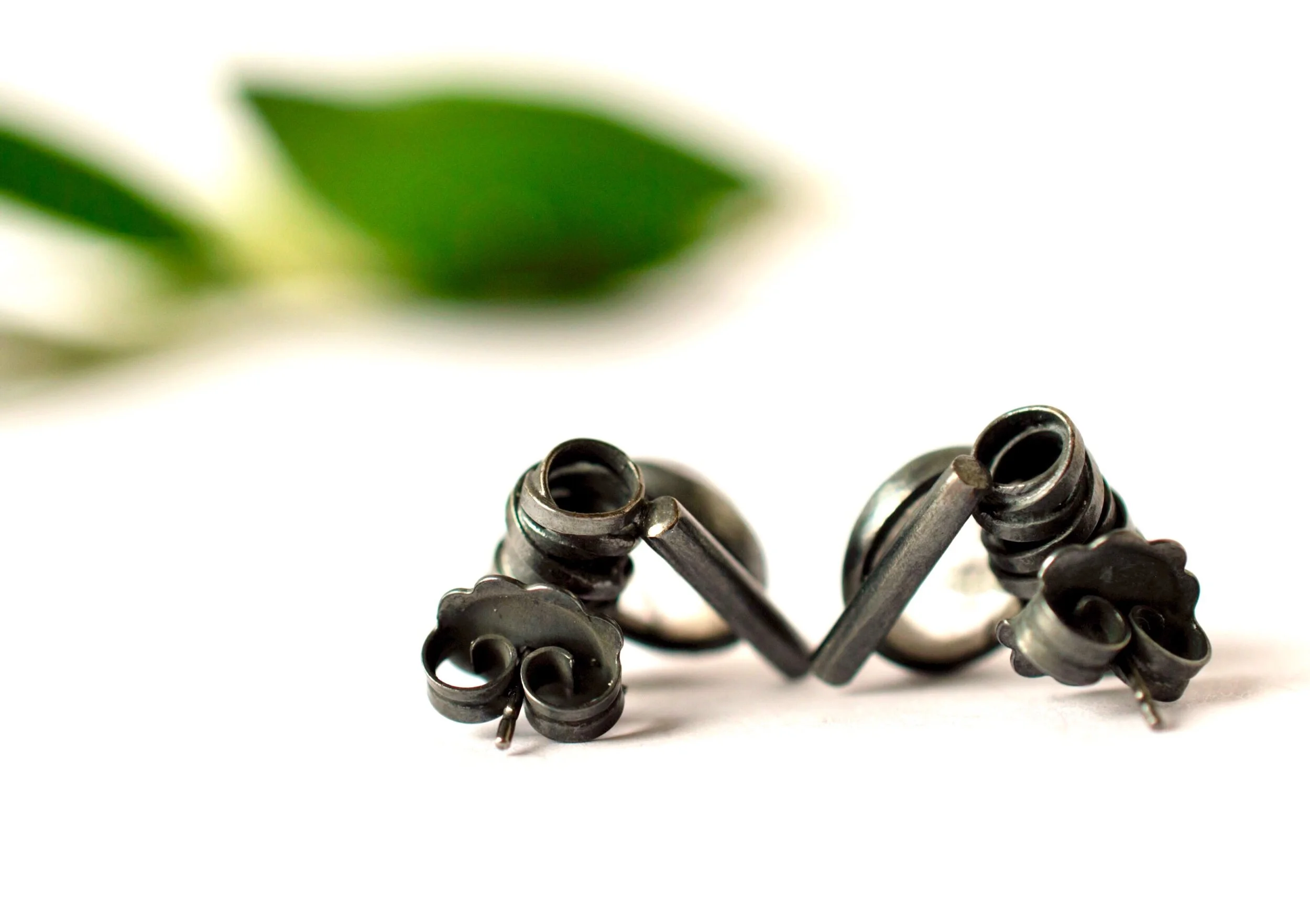 E841B9C4-EF69-4CE6-A139-A2CC35B71E56