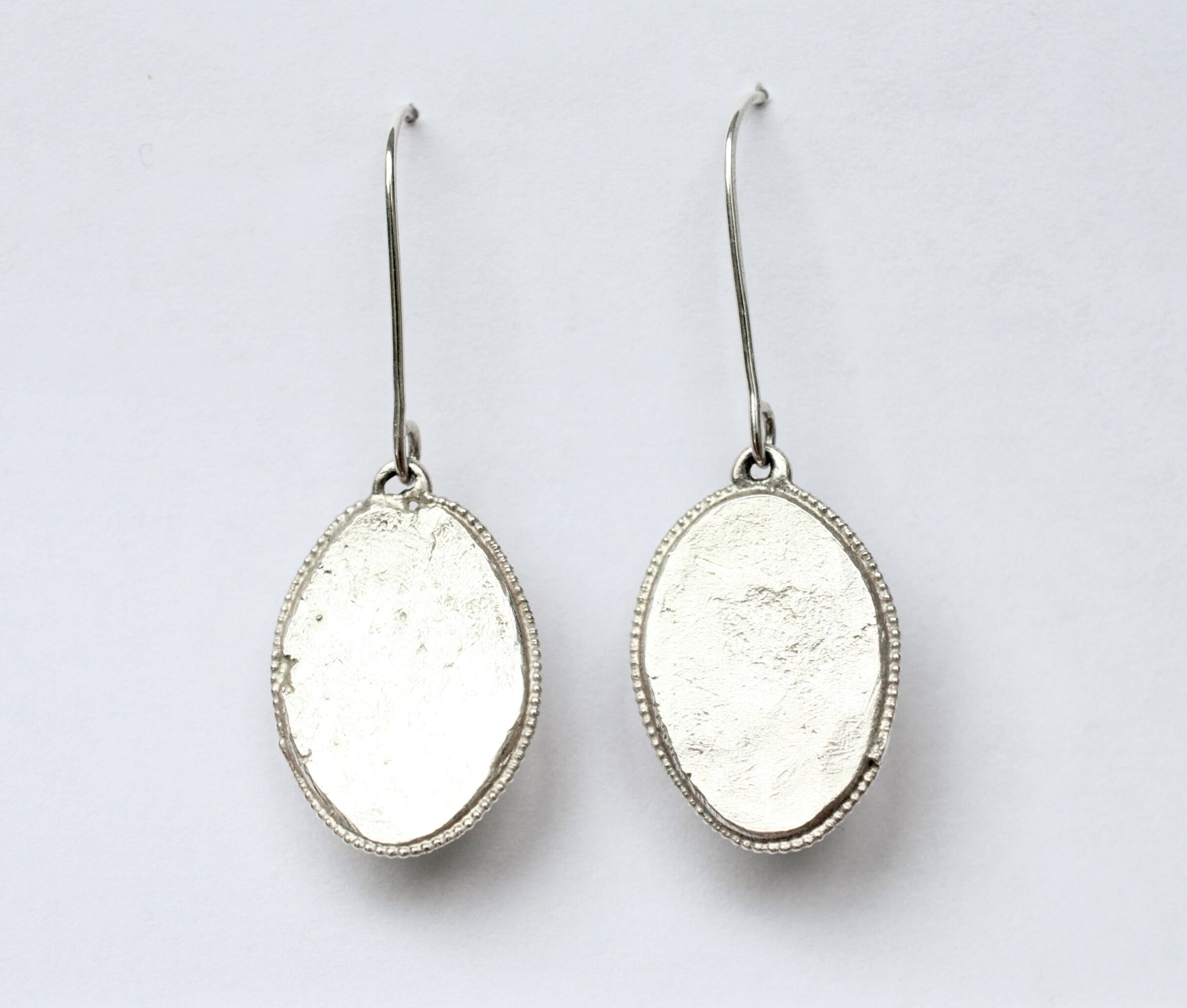 E52938EE-CD47-4B34-8853-5B0317599678