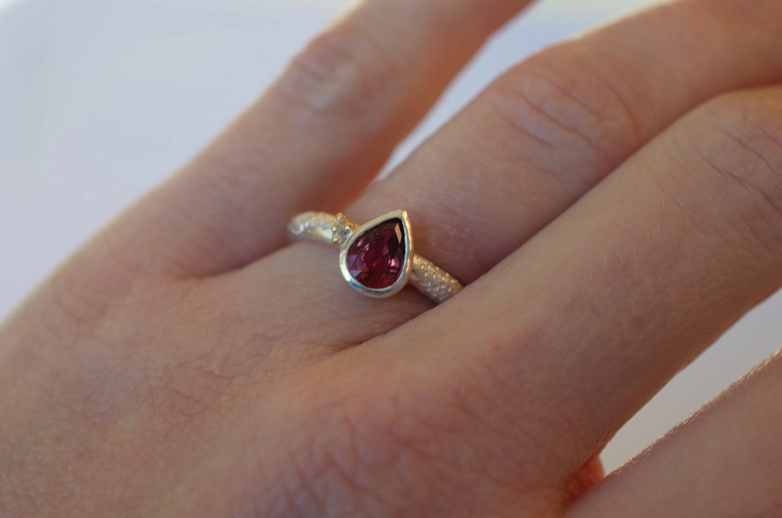 77CF5E1A-204F-448C-AF25-BA350BB9D7F0