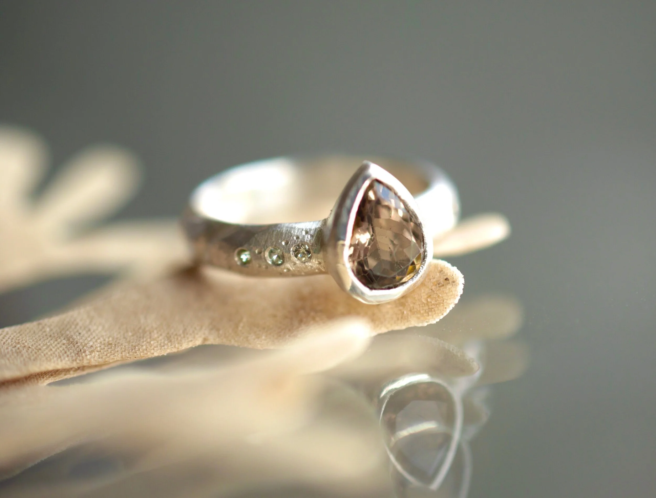 DA1ECA9F-83E6-4294-B9A5-D5B70E954FFC