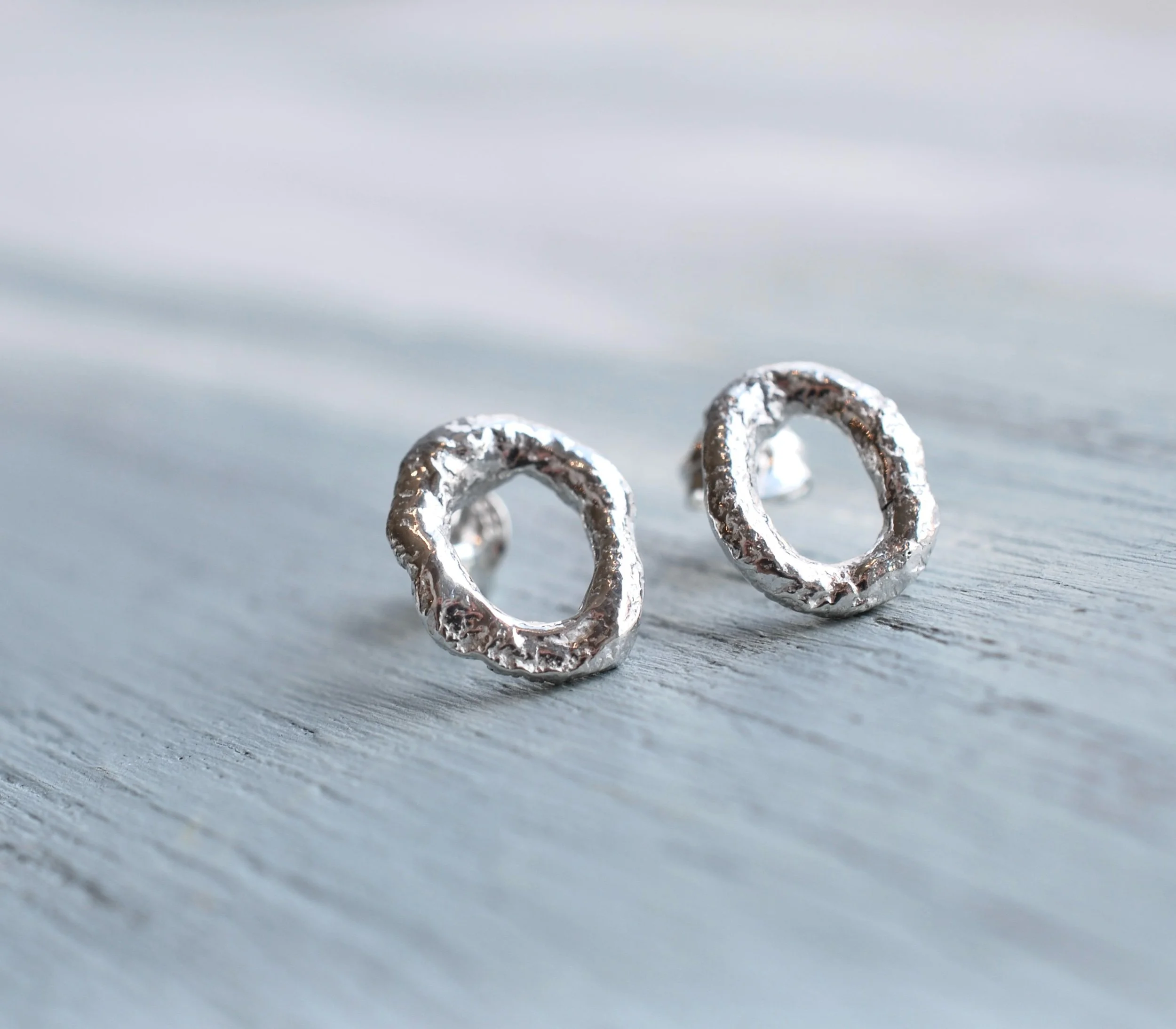 53AED76F-19F2-433A-8E39-C8E80D858573