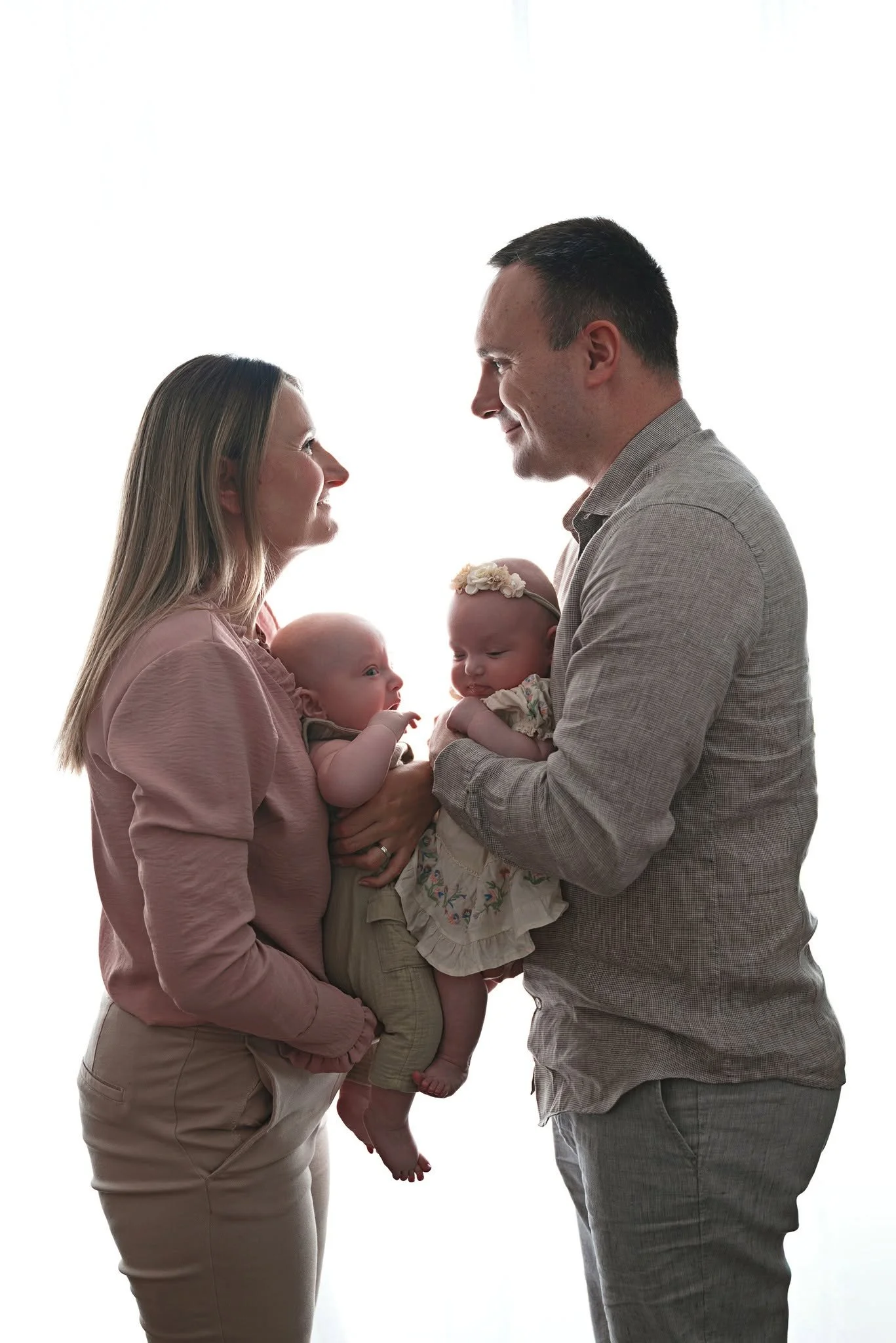 Obiteljsko fotografiranje, obiteljsko slikanje, family session, obitelj, bebe, djeca, obiteljsko fotografiranje cijena