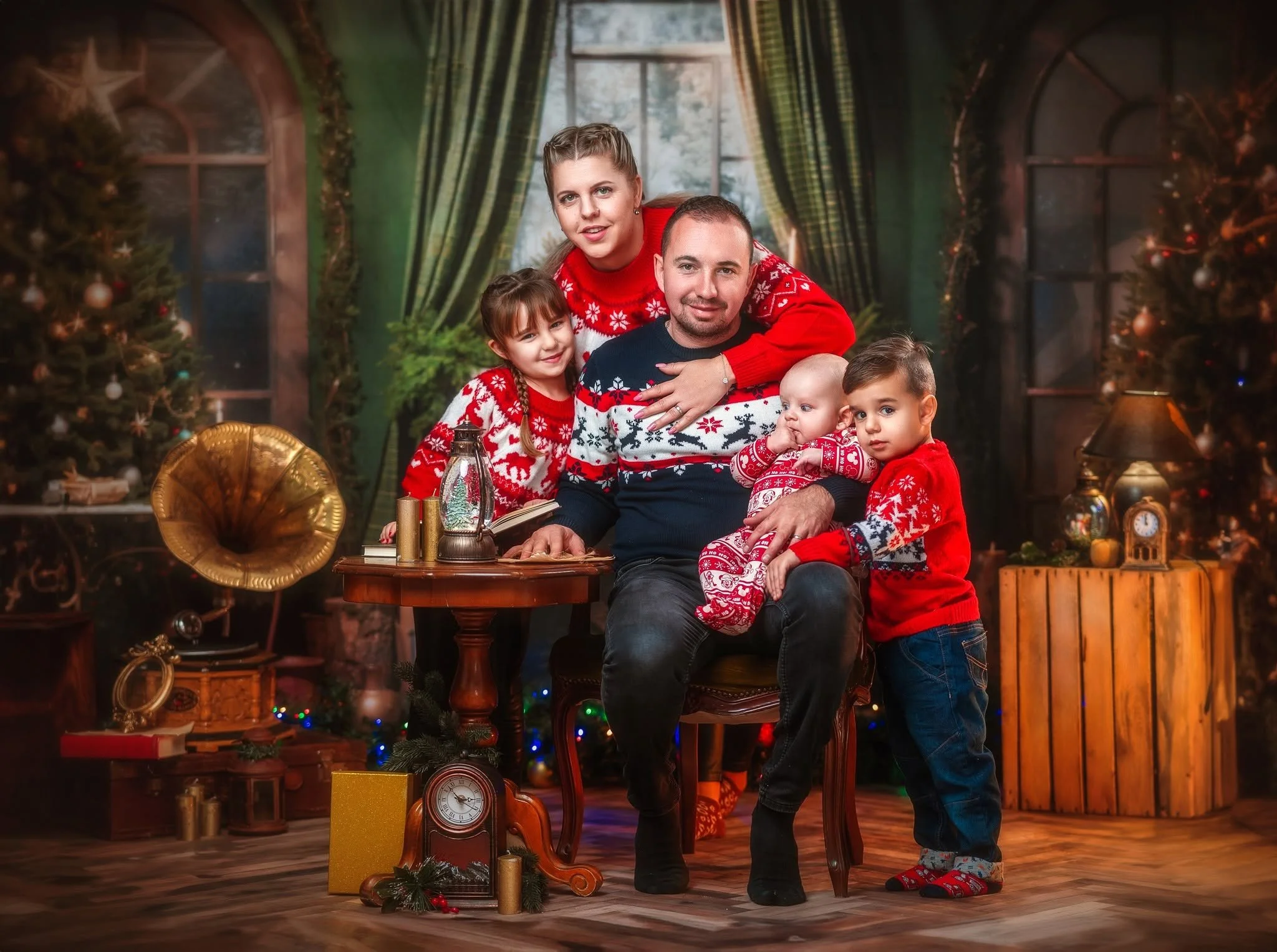 Bozicno fotografiranje, bozicno slikanje, obiteljsko fotografiranje, bozicno slikanje cijena, bozicno fotografiranje cijena