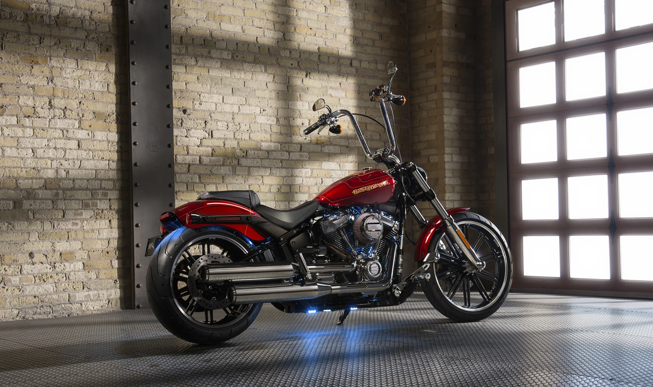 FXBRS_BREAKOUT__18PA_MKE_171466 _R1.jpg