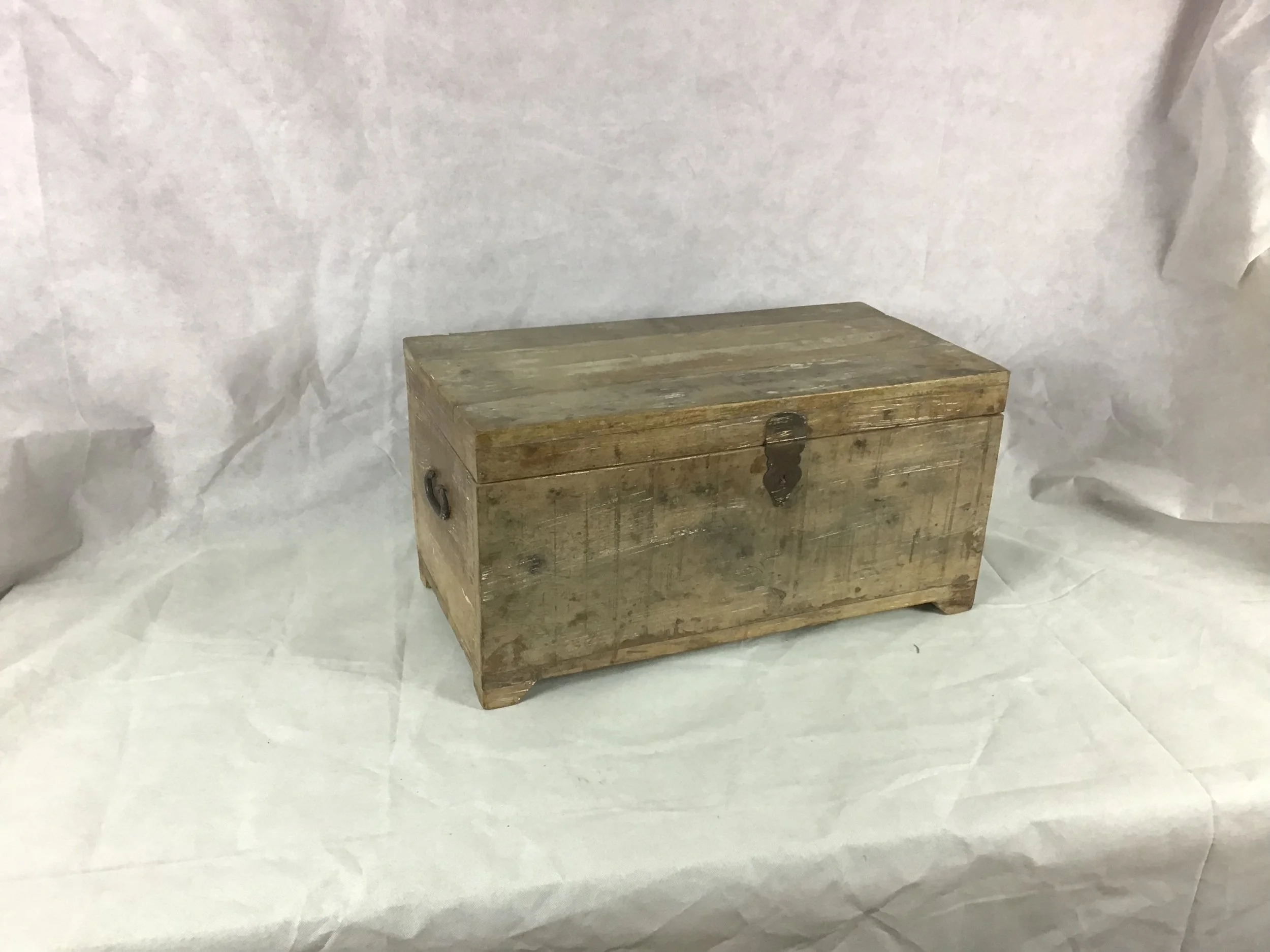 Truhe mit Einteilung