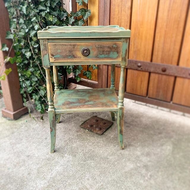 This beautiful nightstand was purchased by Karen for her beautiful new home. It matches her beautiful Tomie&rsquo;s Attic distressed dresser. #tomiesattic #madetoorder #distressed #customfurniture #beautiful