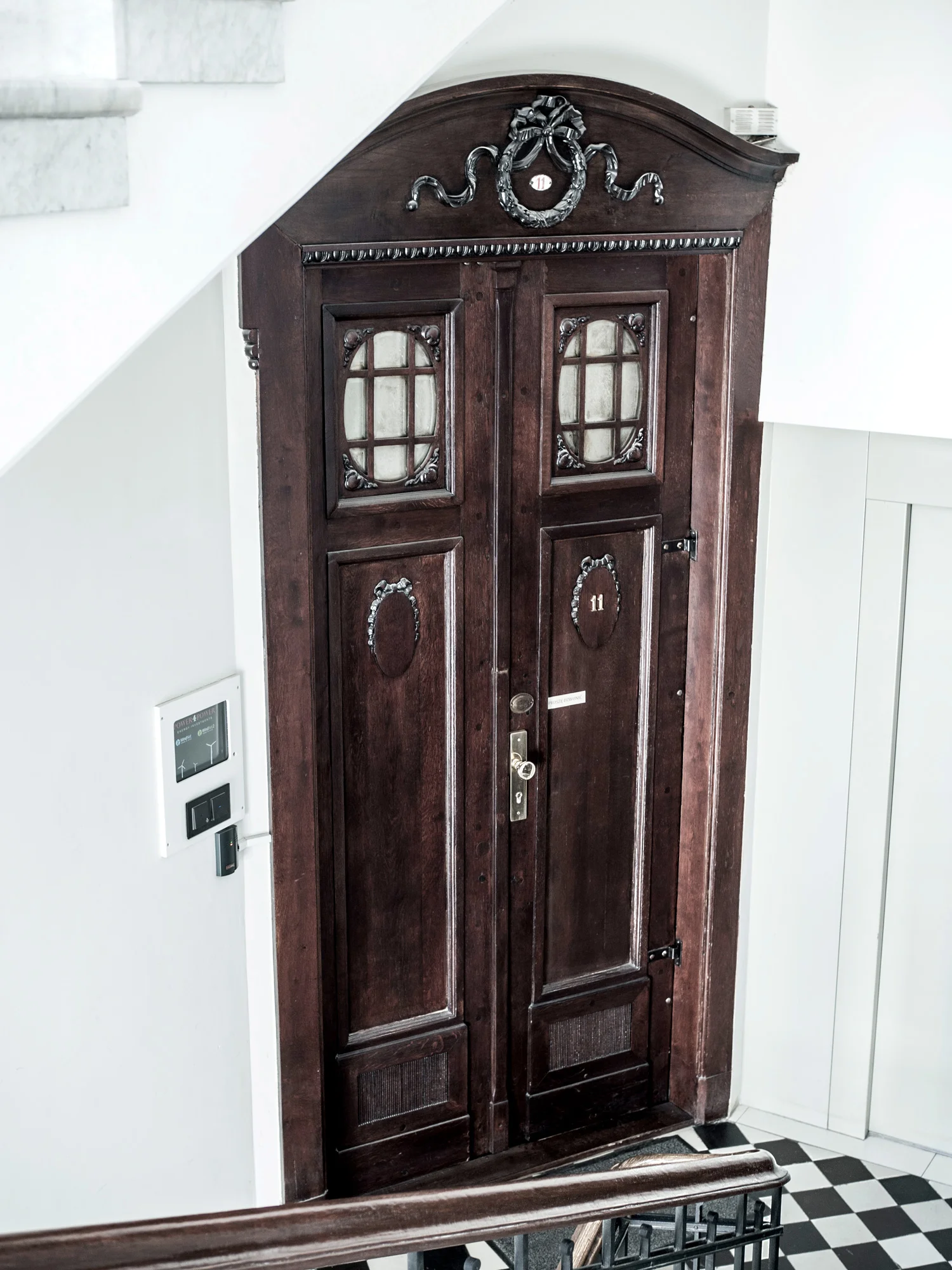 architecture Warsaw old beauty  the doors