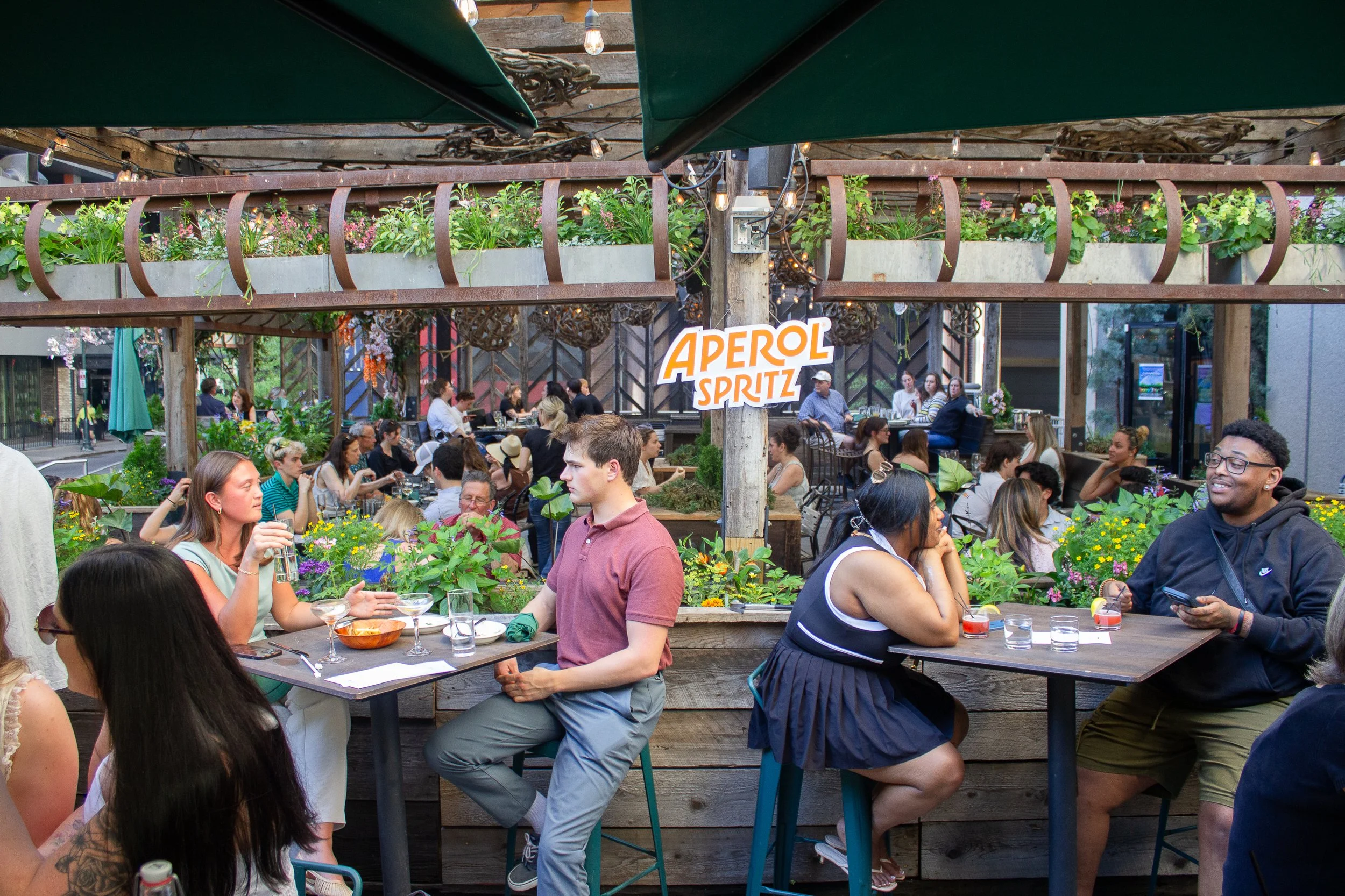 garden bar candidsIMG_7664.jpg