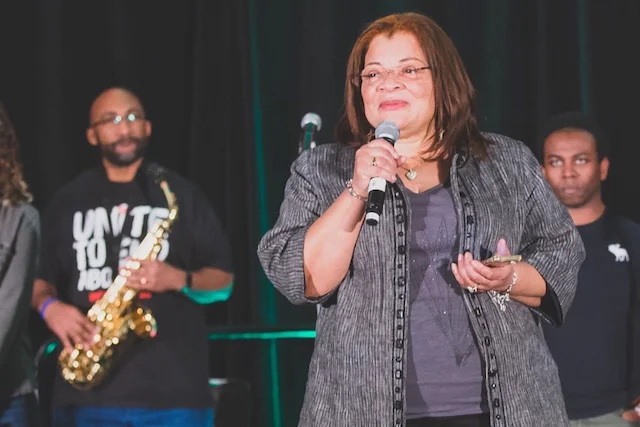 Dr. Alveda King, niece of Rev. Martin Luther King Jr., leads a pro-life prayer gathering (Photo: Aaron Wong)