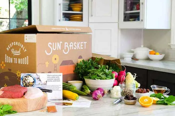 sun-basket-box-in-kitchen-.jpg