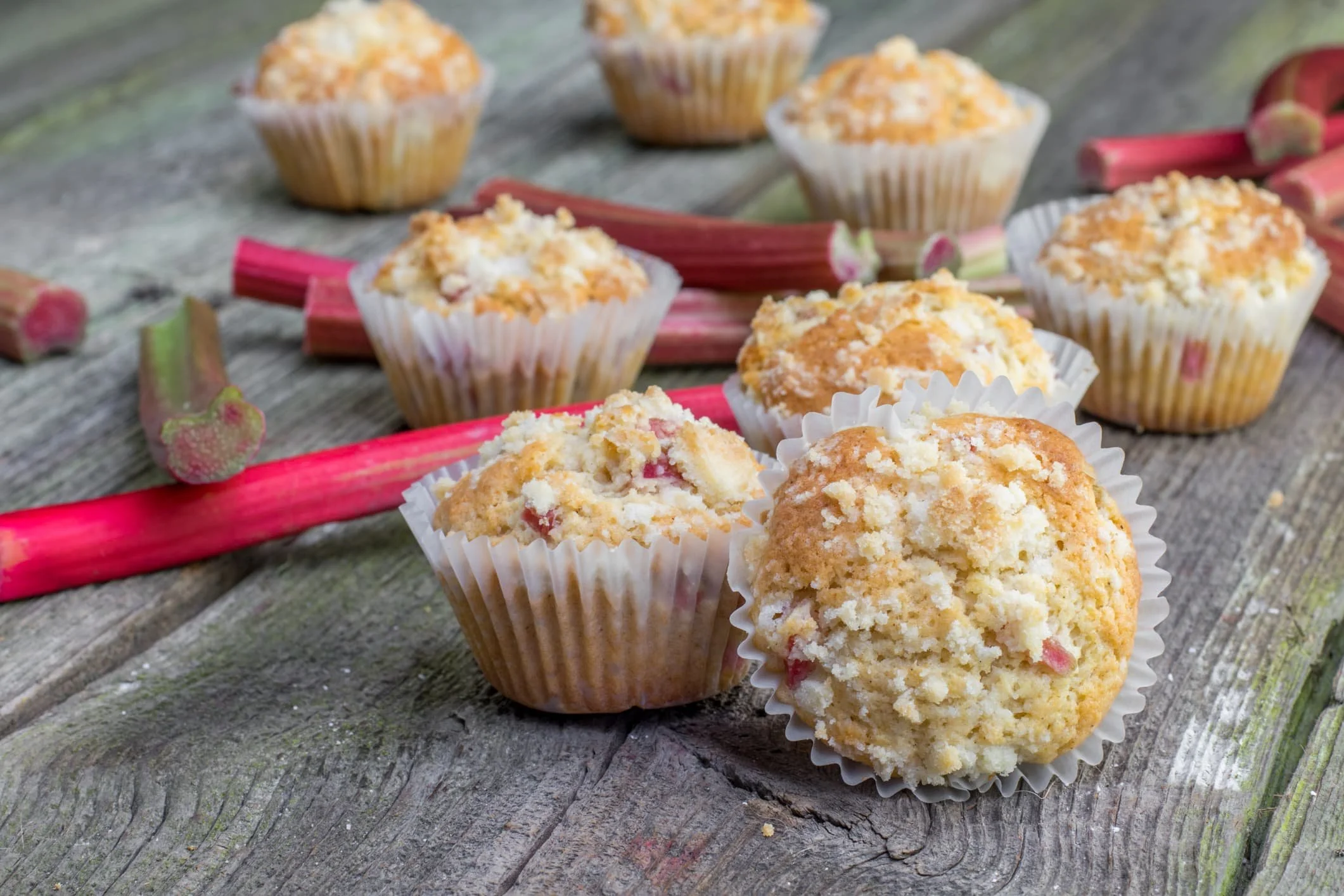 Rhubarb Einkorn Muffins