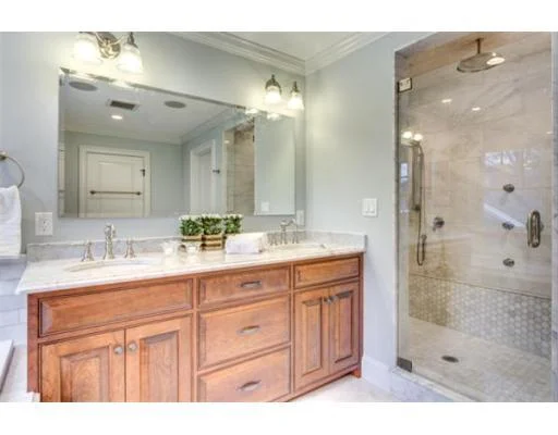 Win master bath 39_71650946_17_1395961260.jpg