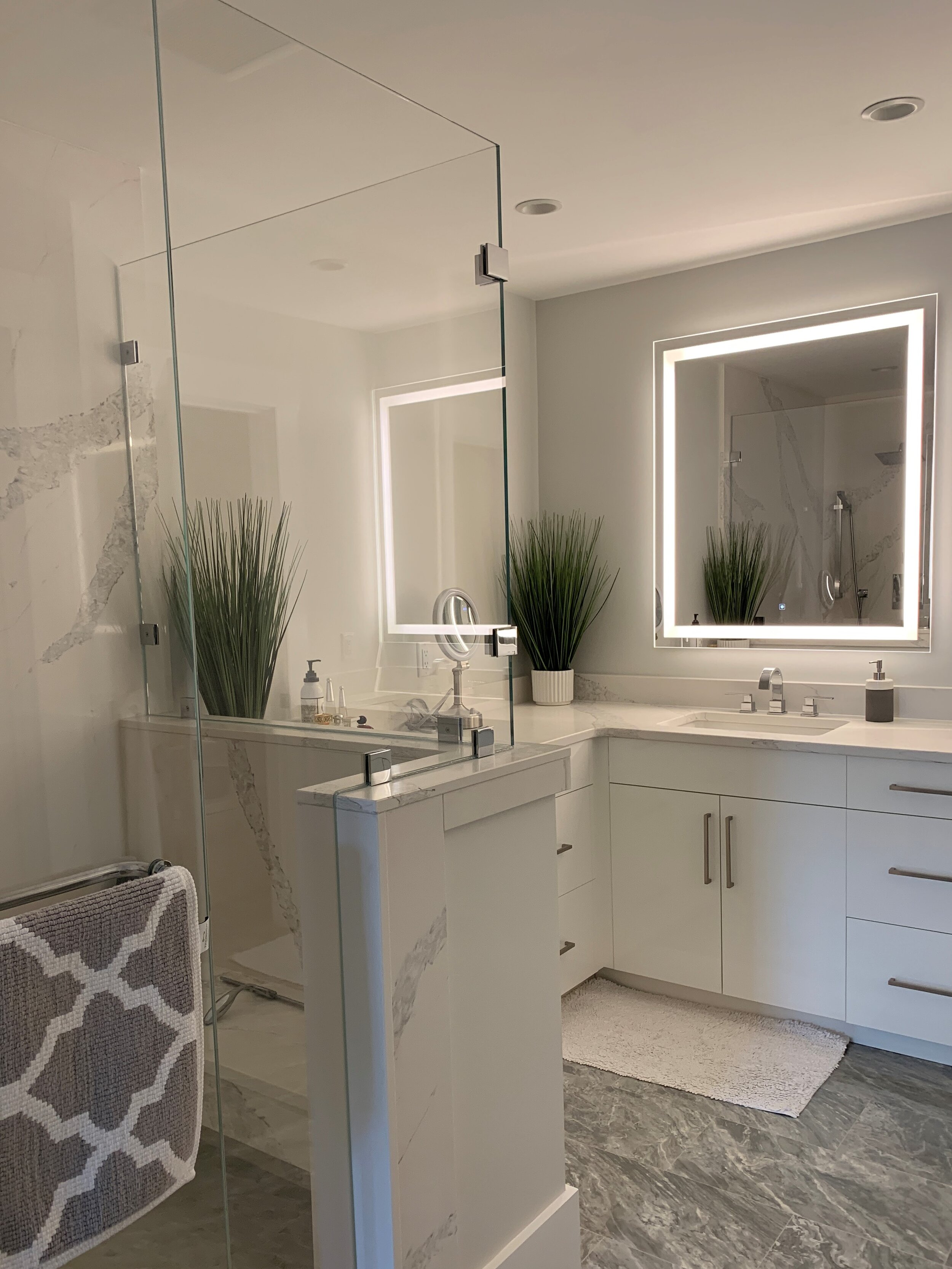 Ledges Master Bath