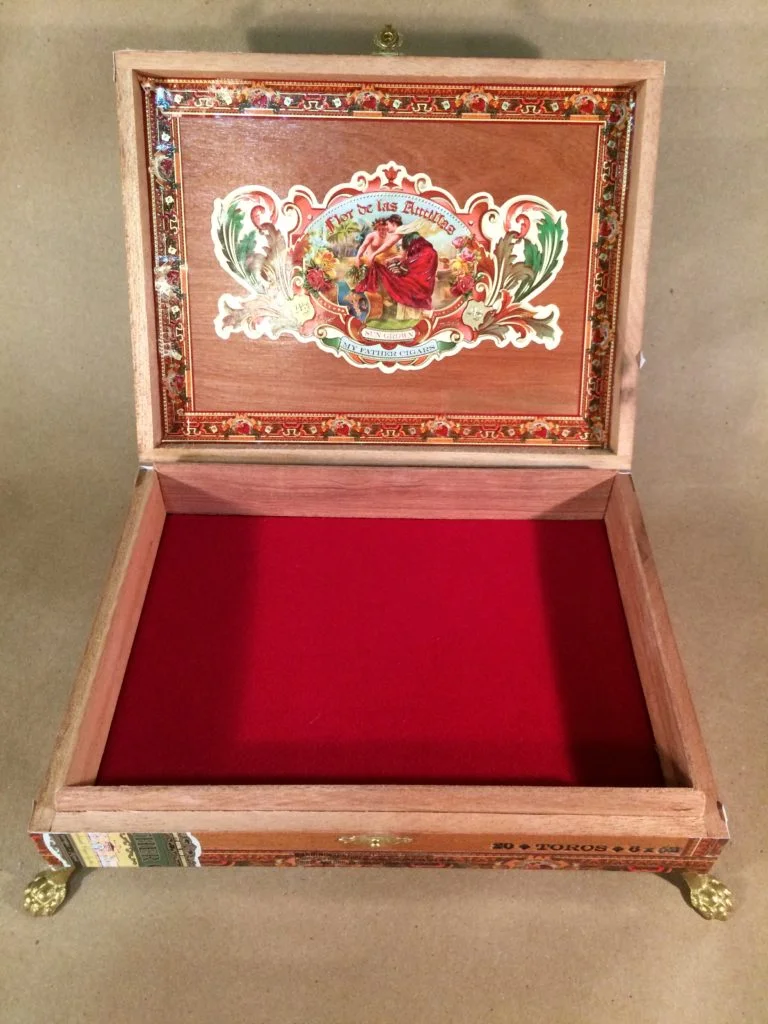 Fancy Cigar Box 1.4.jpg