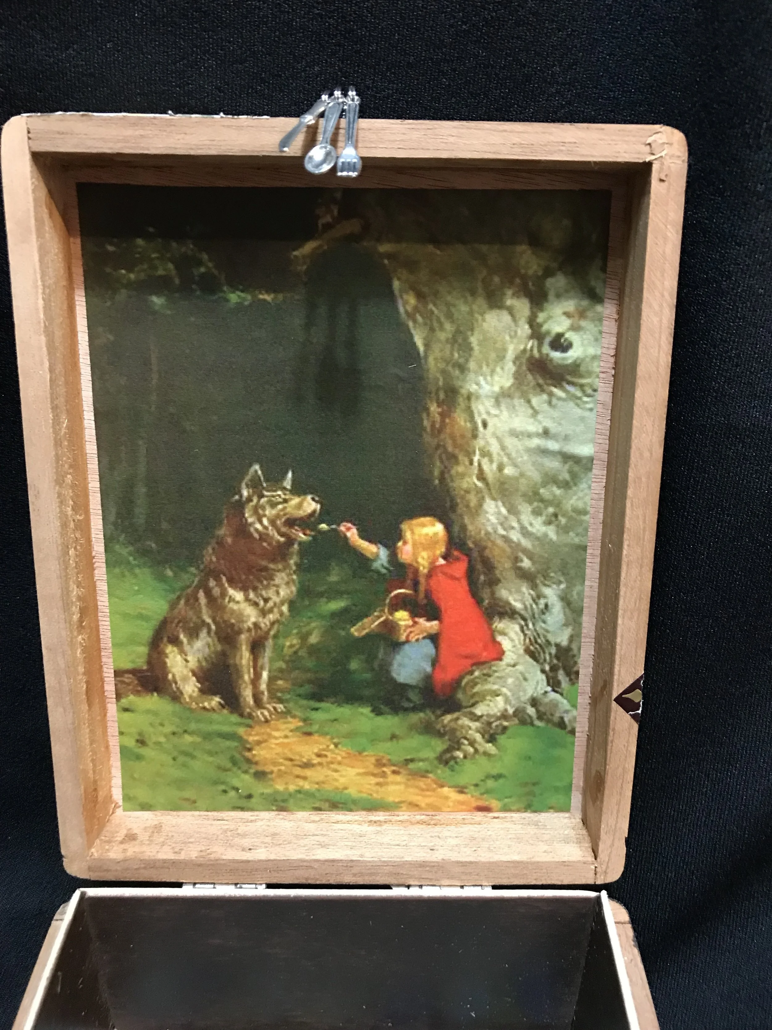 Little Red 2 Cigar Box 1.4.JPG