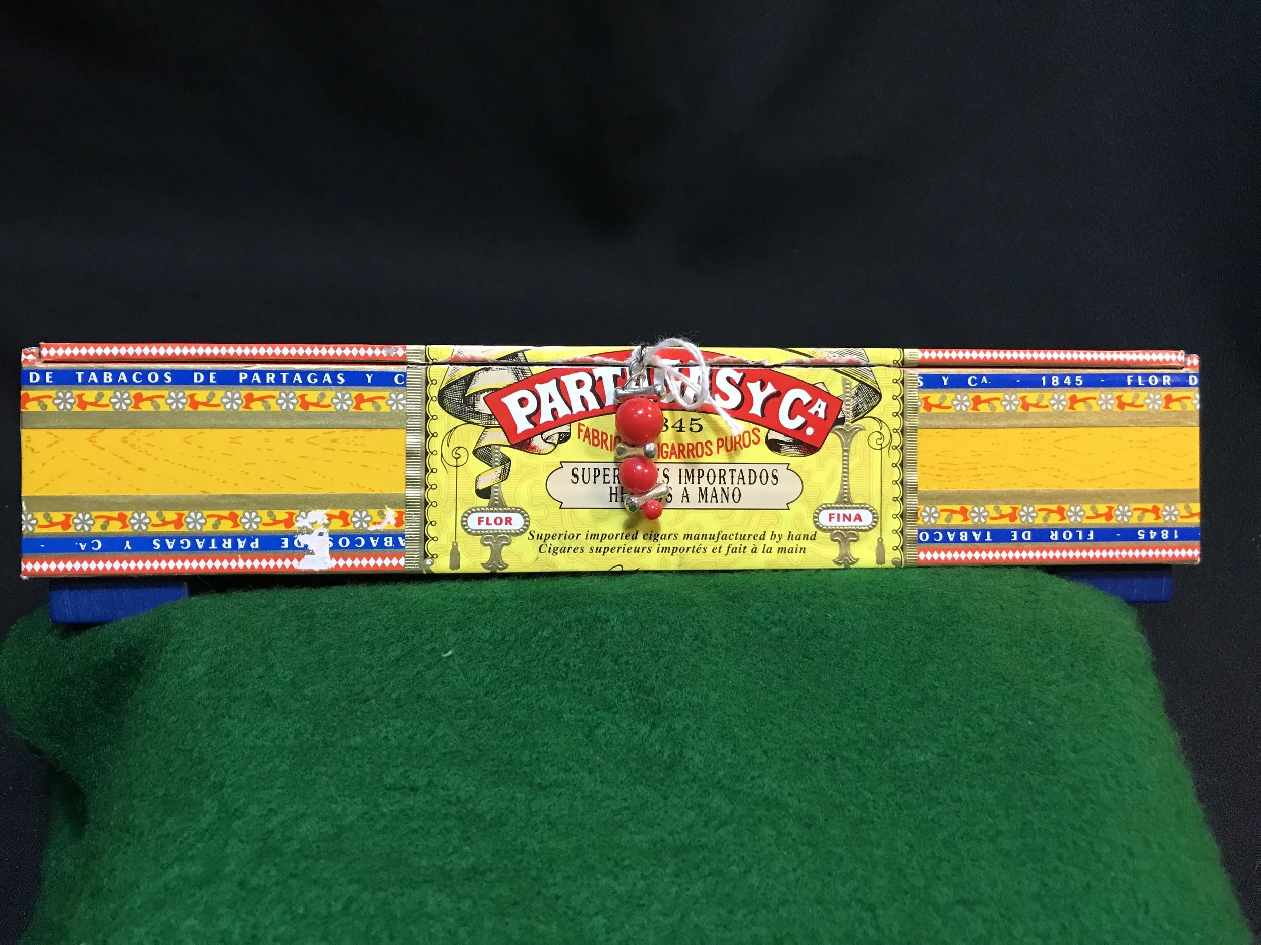 Oklein Cigar Box 2.2.JPG