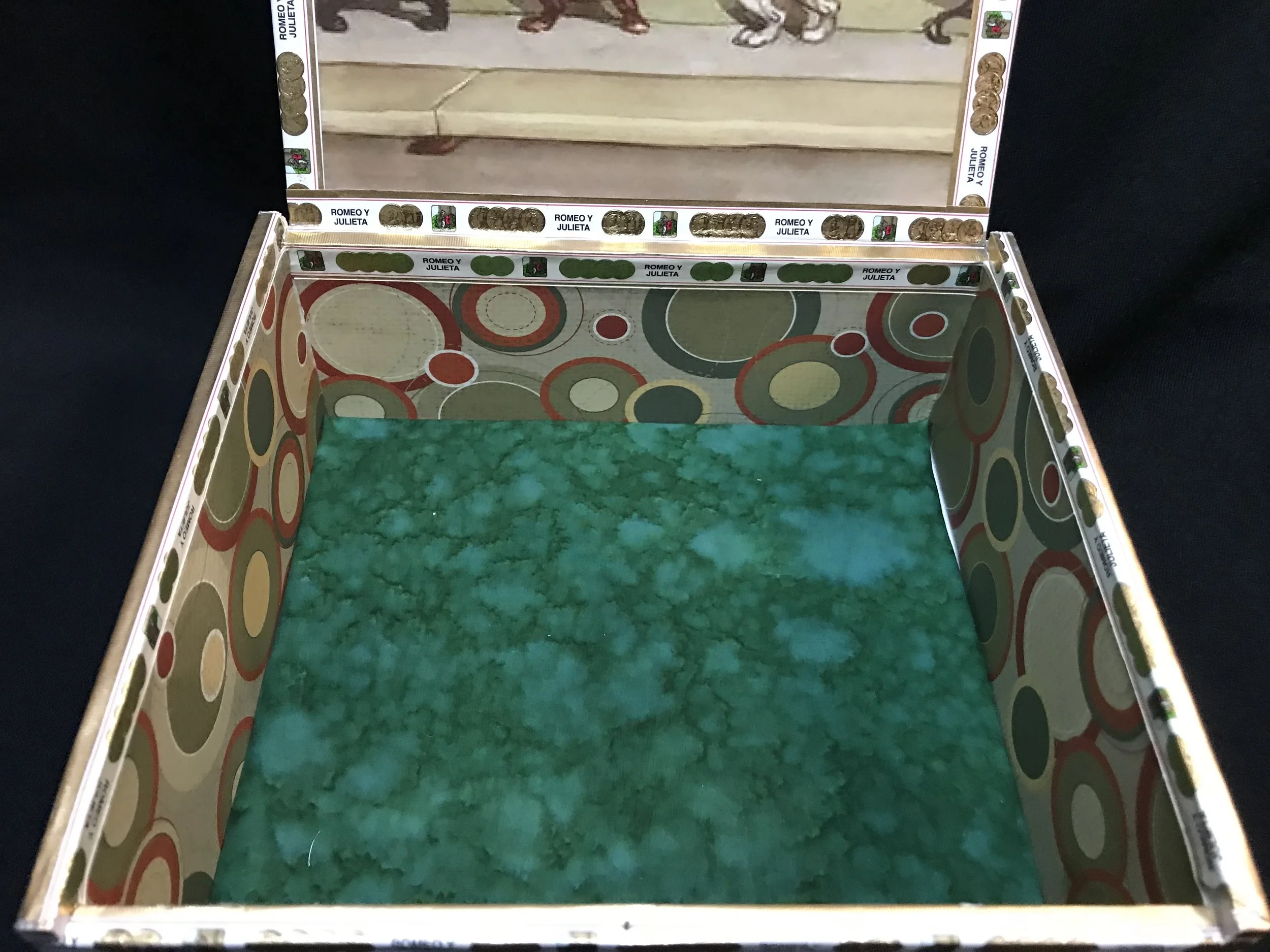 Oklein Cigar Box 3.7.JPG